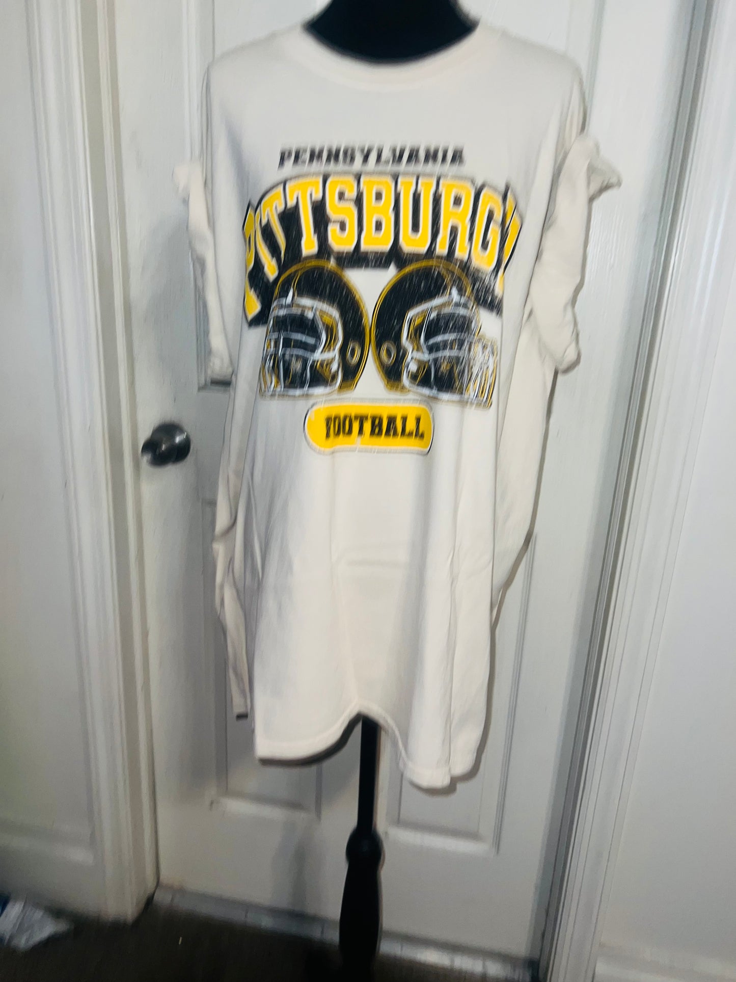 Pittsburgh Steelers Oversized Distressed Tee
