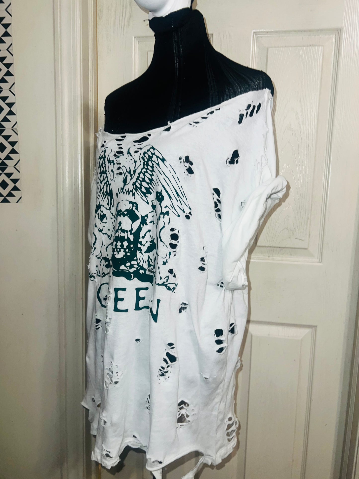 Queen Oversized Distressed Tee