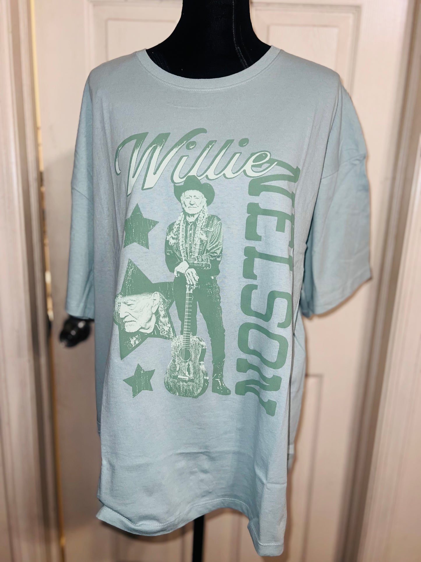Willie Nelson Oversized Distressed Tee