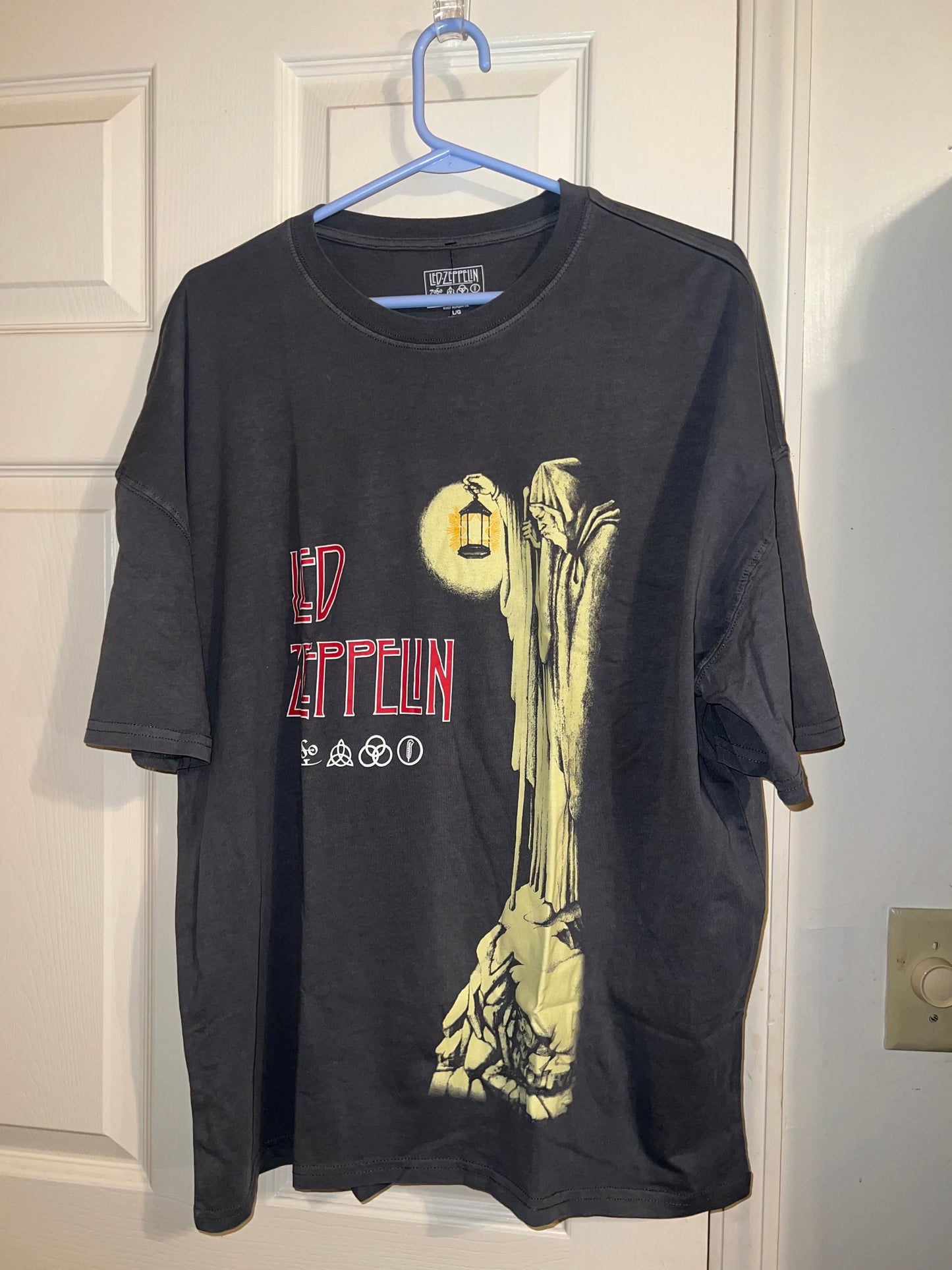 Led Zeppelin Oversized Distressed Tee