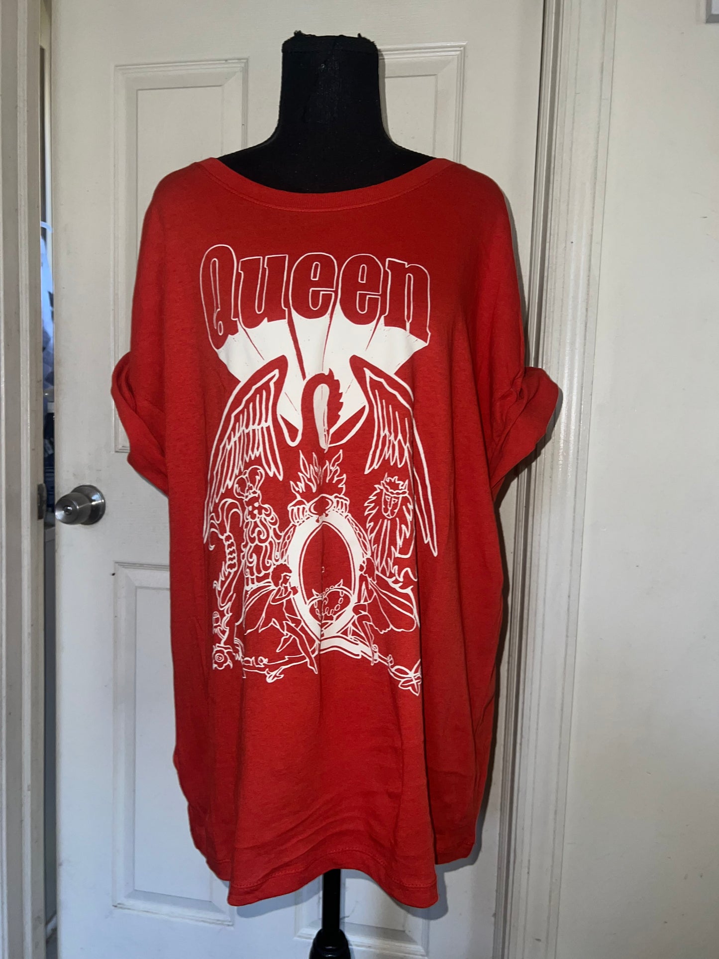 Queen Oversized Distressed Tee