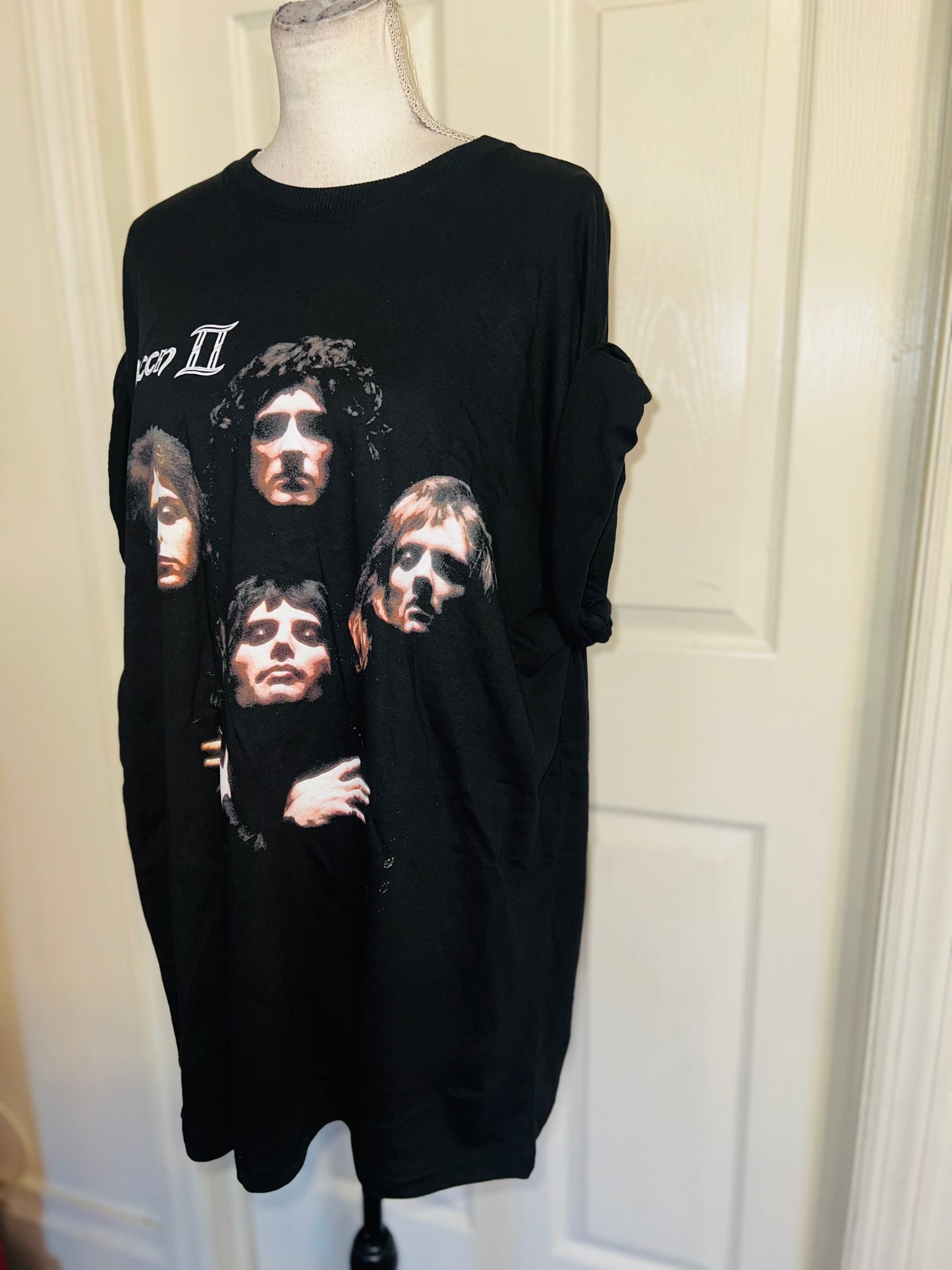 Queen Oversized Distressed Tee