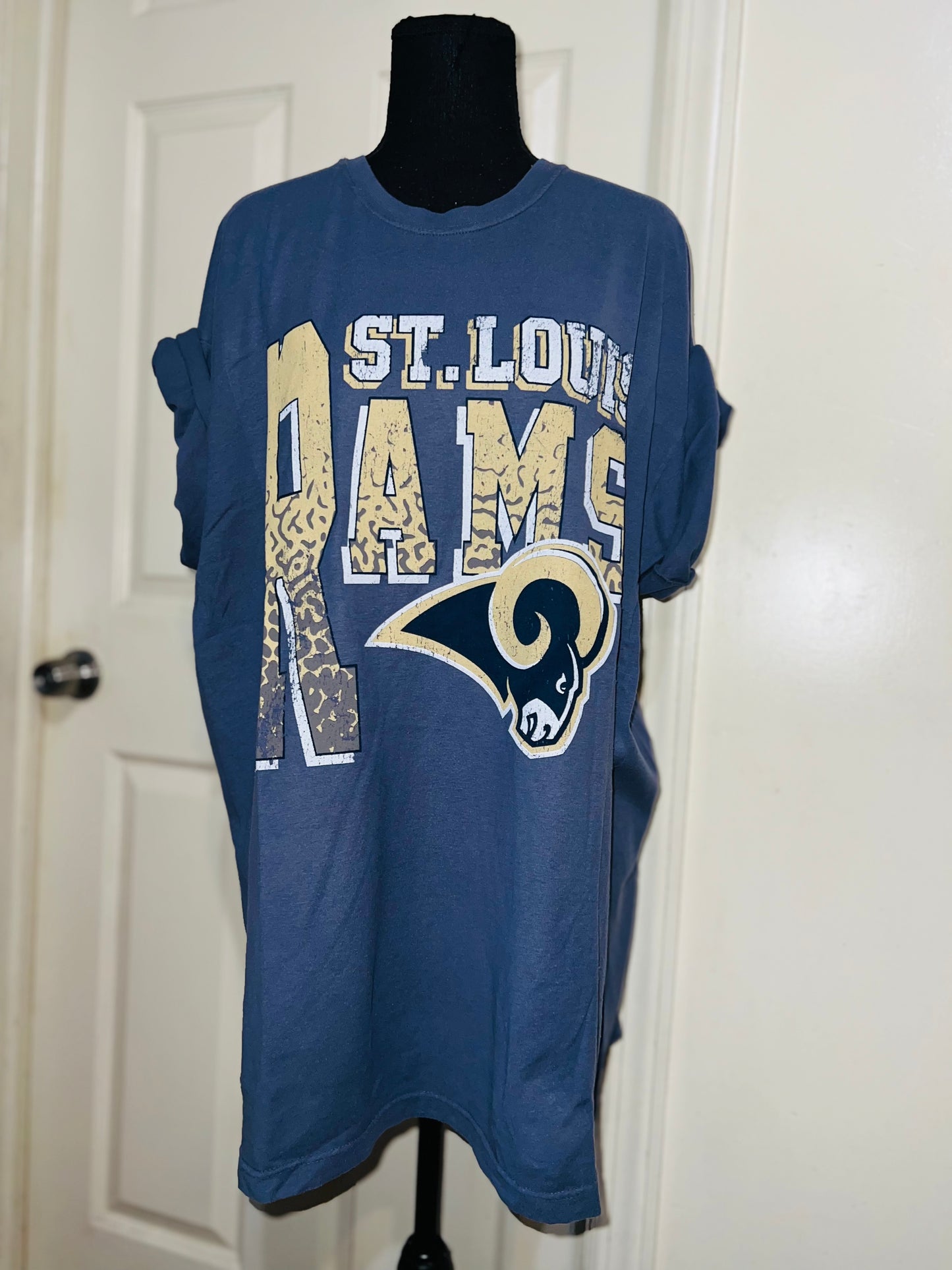 St. Louis Rams Oversized Distressed Tee