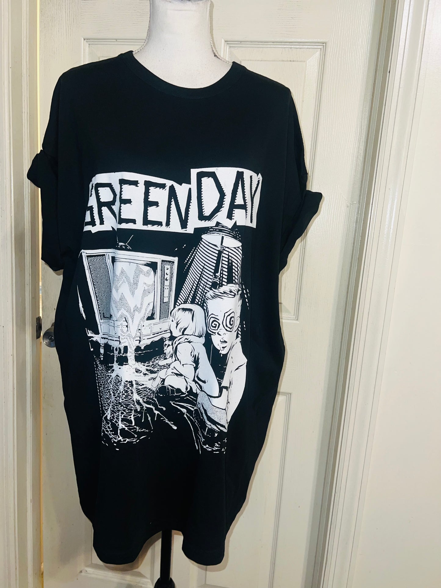 Green Day Oversized Distressed Tee