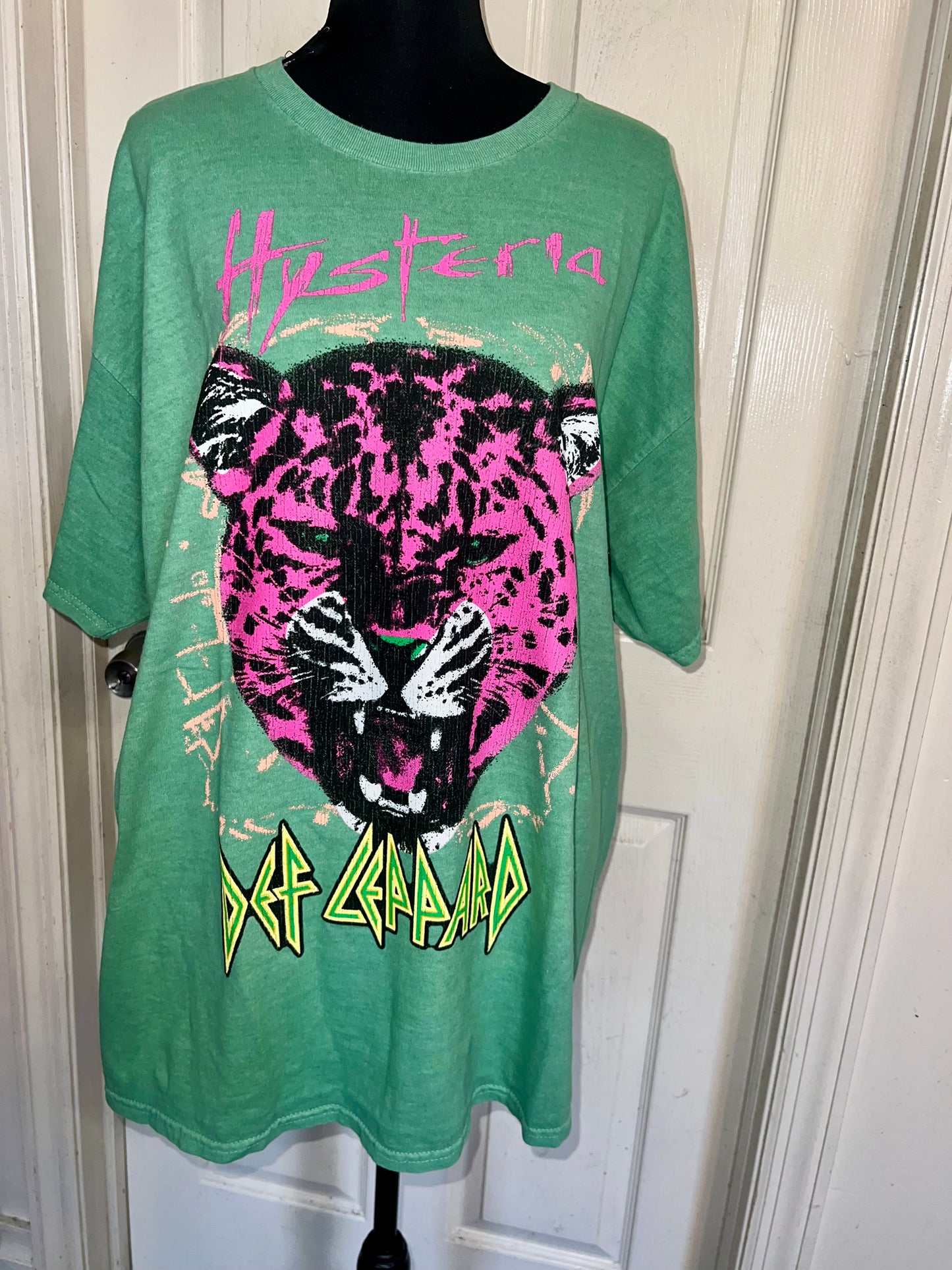 Def Leppard Oversized Distressed Tee