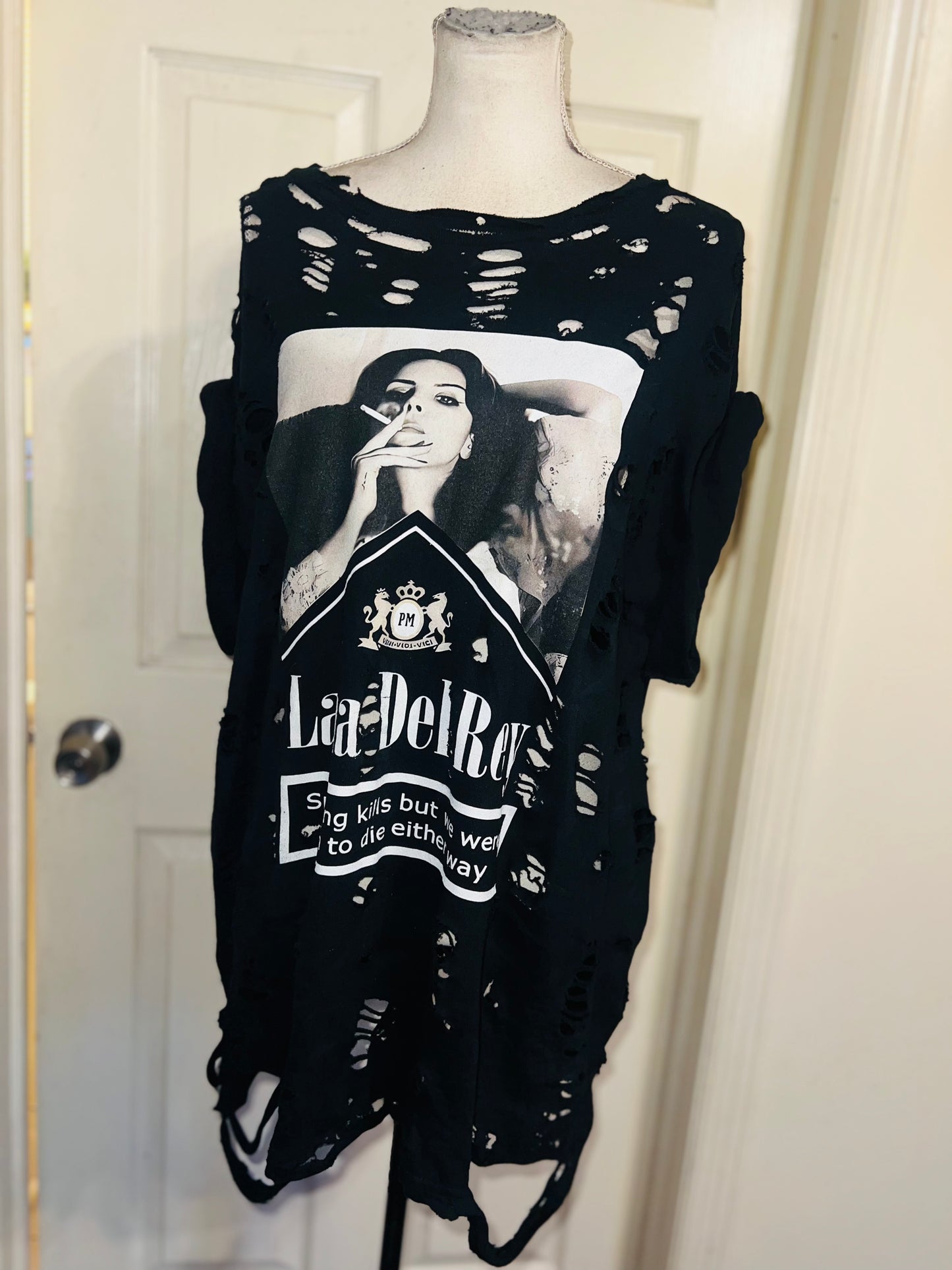 Lana Del Rey Born to Die Oversized Distressed Tee