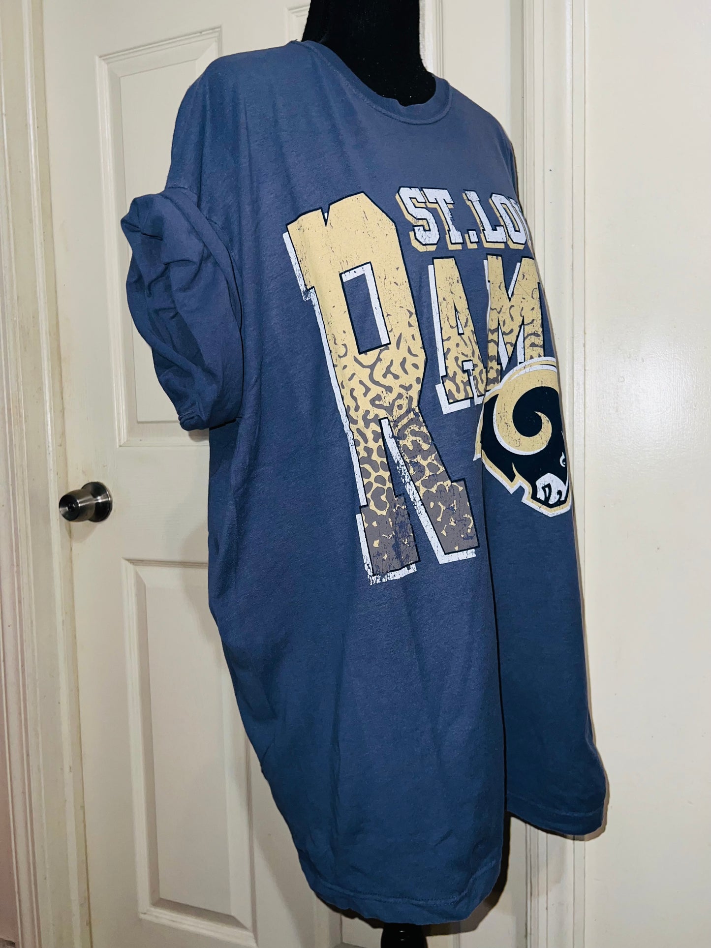 St. Louis Rams Oversized Distressed Tee