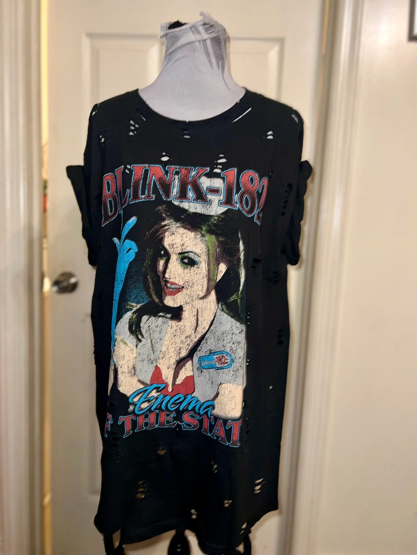 Blink 182 Oversized Distressed Tee