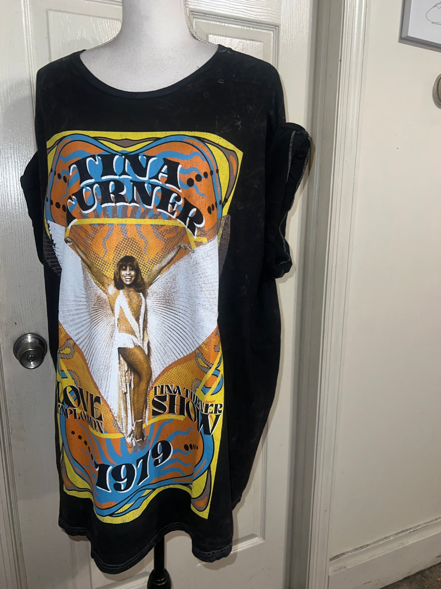 Tina Turner Oversized Distressed Tee
