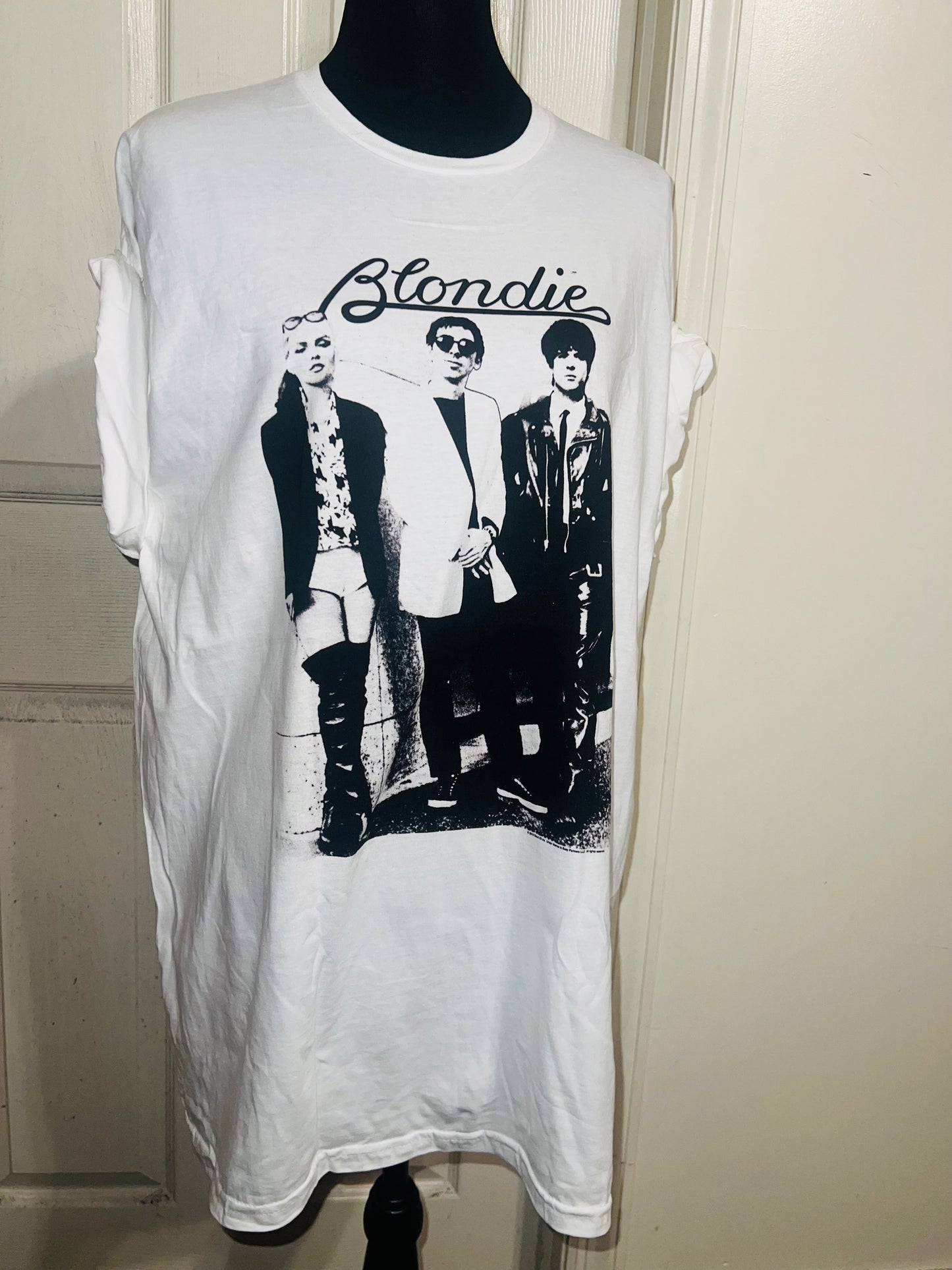 Blondie Oversized Distressed Tee