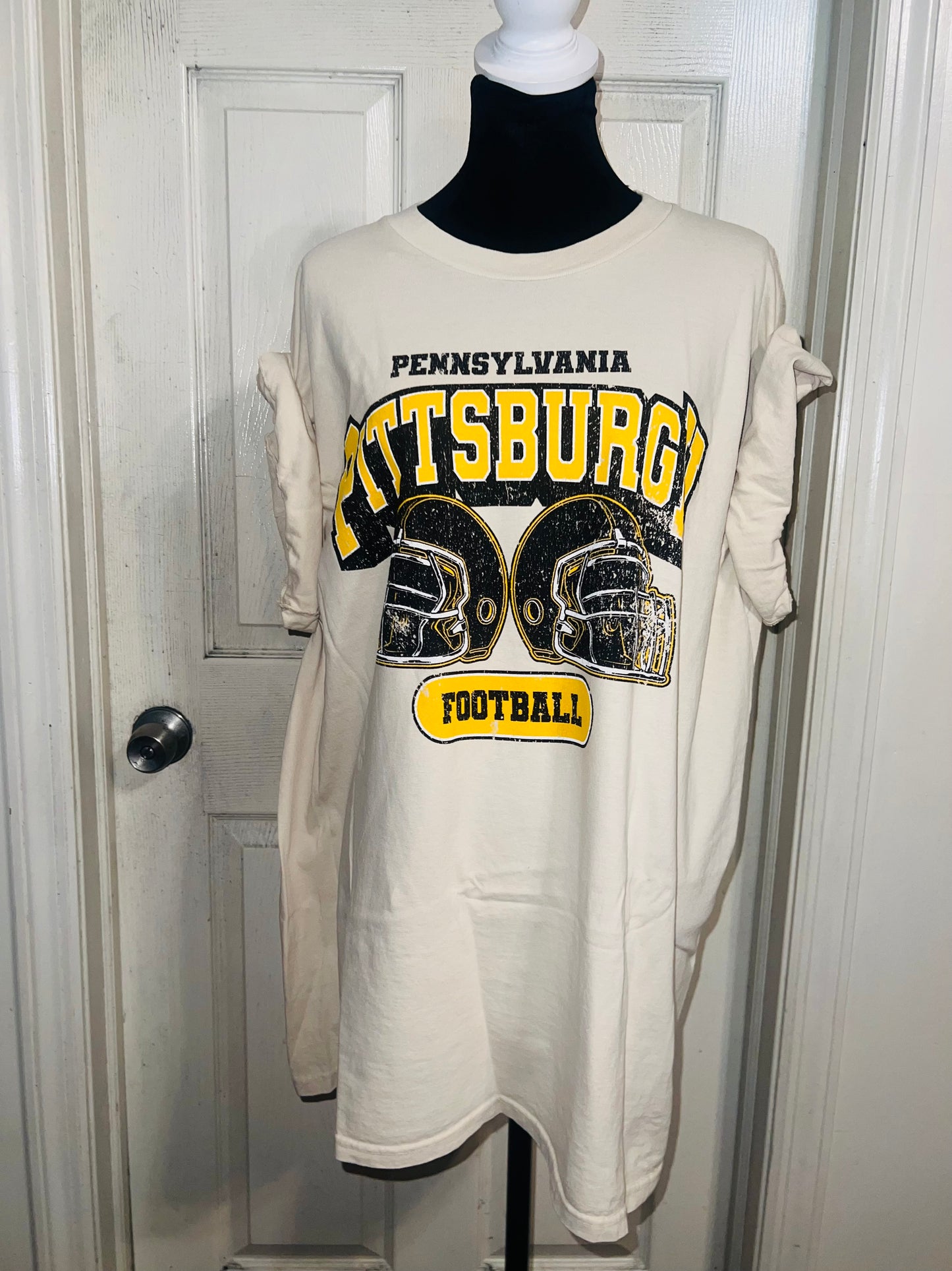 Pittsburgh Steelers Oversized Distressed Tee
