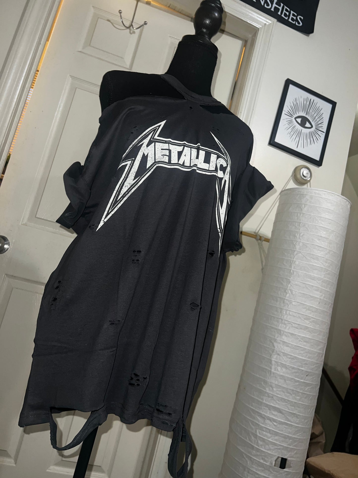 Metallica Oversized Distressed Tee