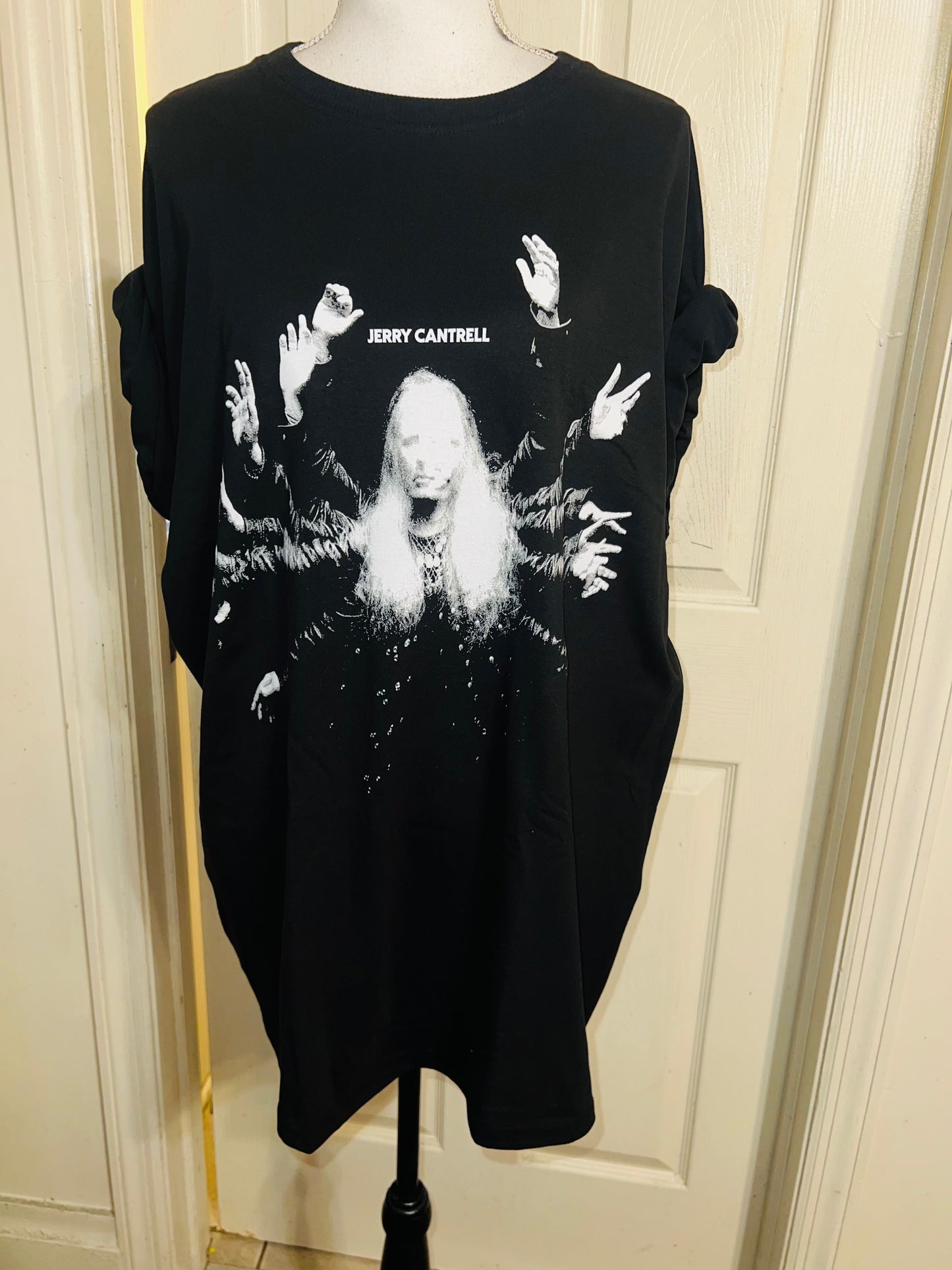 Alice in Chains’ Jerry Cantrell Oversized Distressed Tee