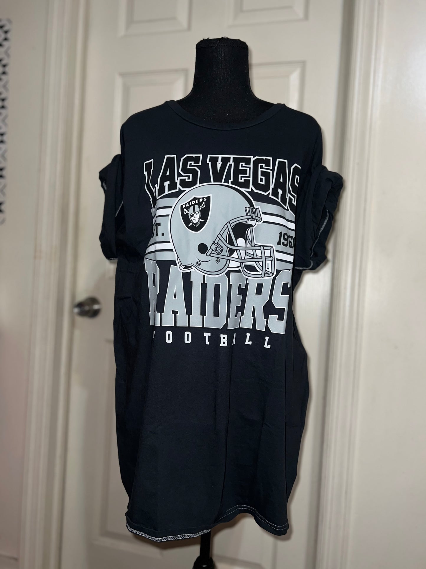 Las Vegas Raiders Oversized Distressed Tee