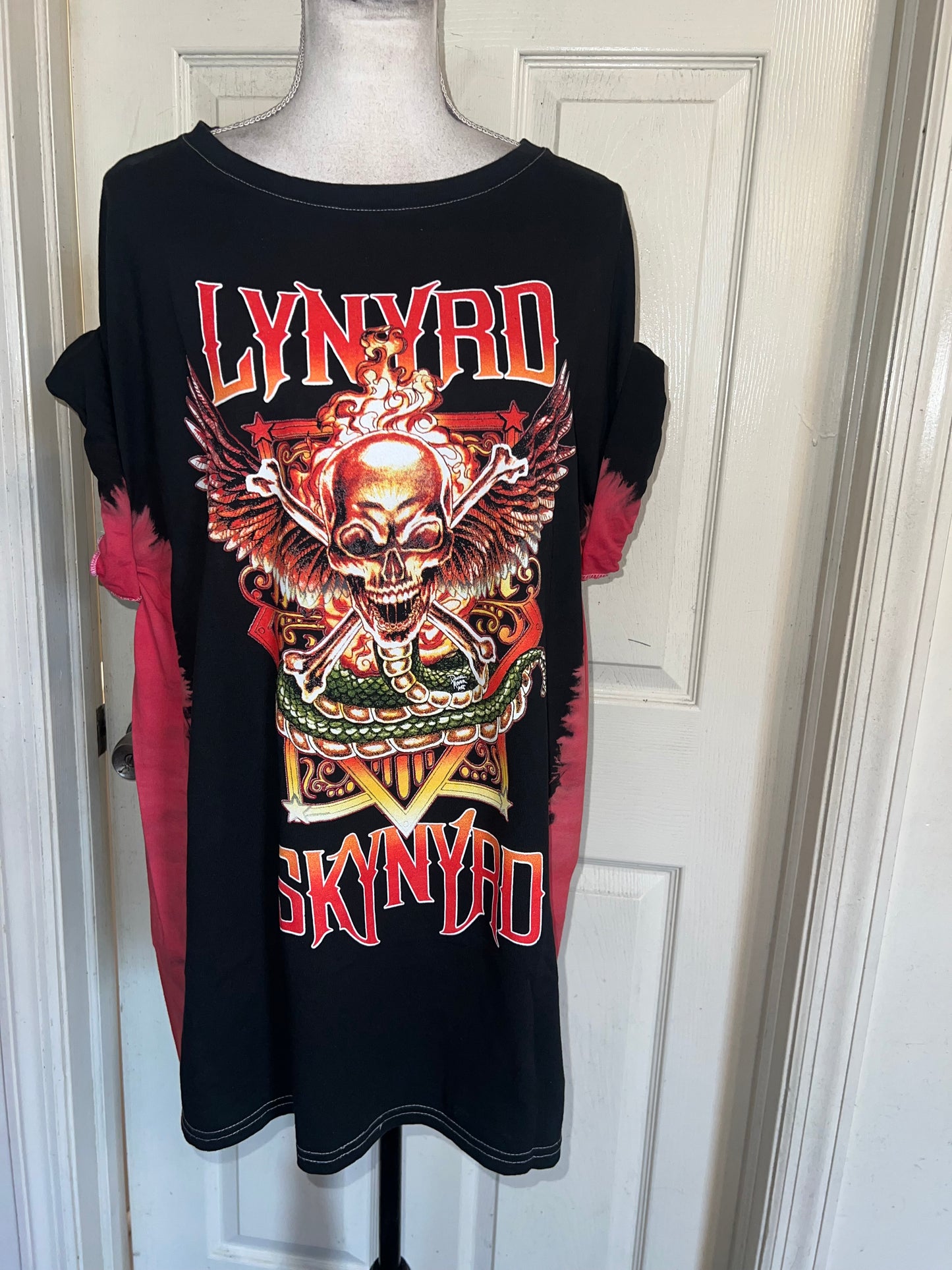 Lynyrd Skynyrd Oversized Distressed Tee