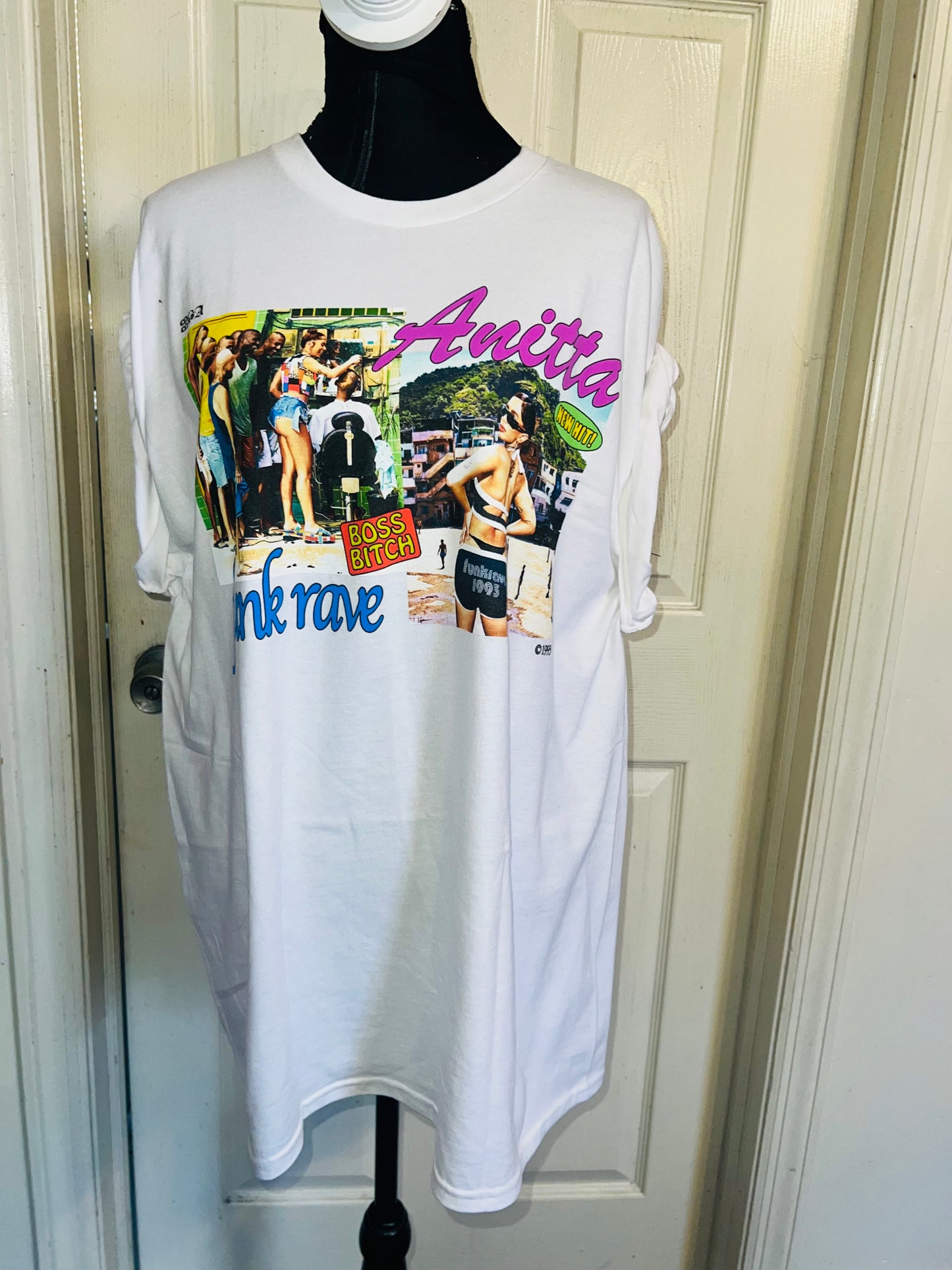 Anitta Oversized Distressed Tee