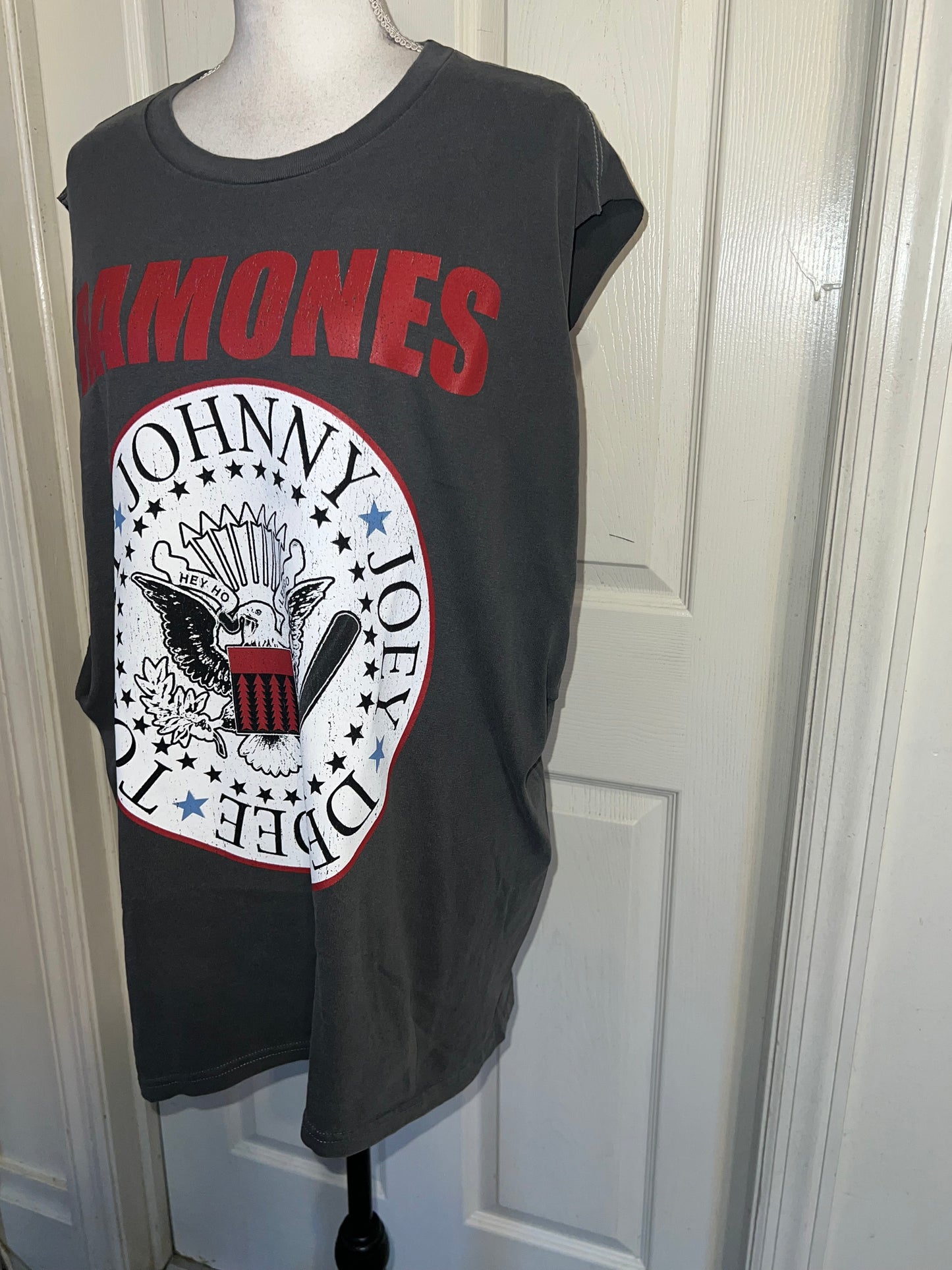 Ramones Oversized Double Oversized Distressed Tann