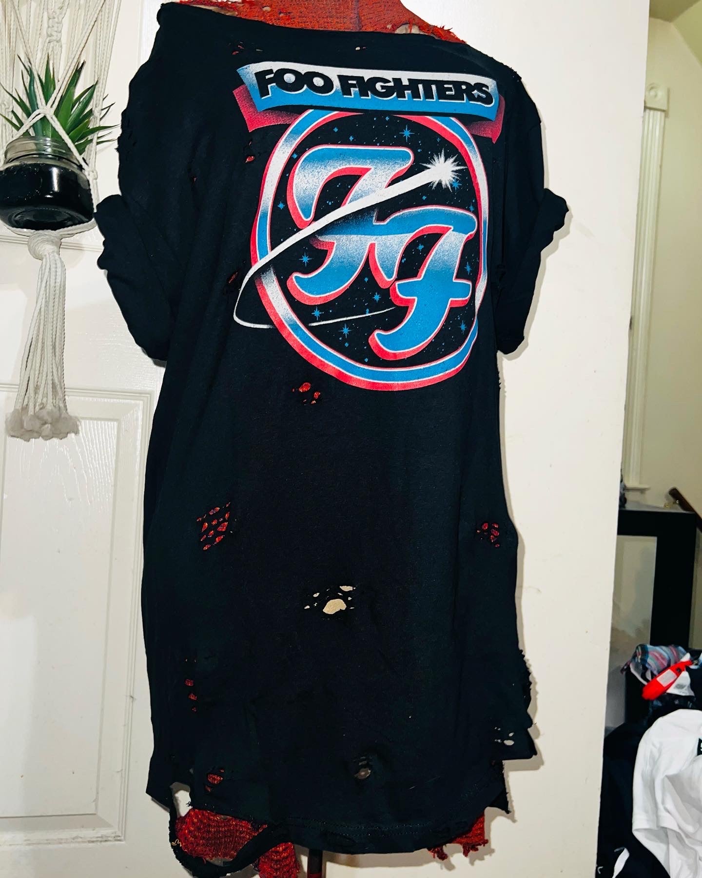 Foo Fighters Oversized Distressed Tee