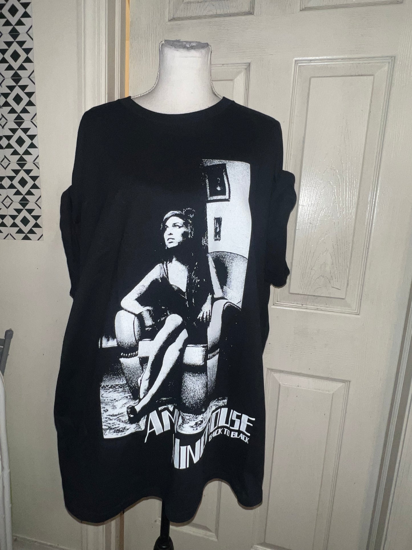 Amy Winehouse Oversized Distressed Tee
