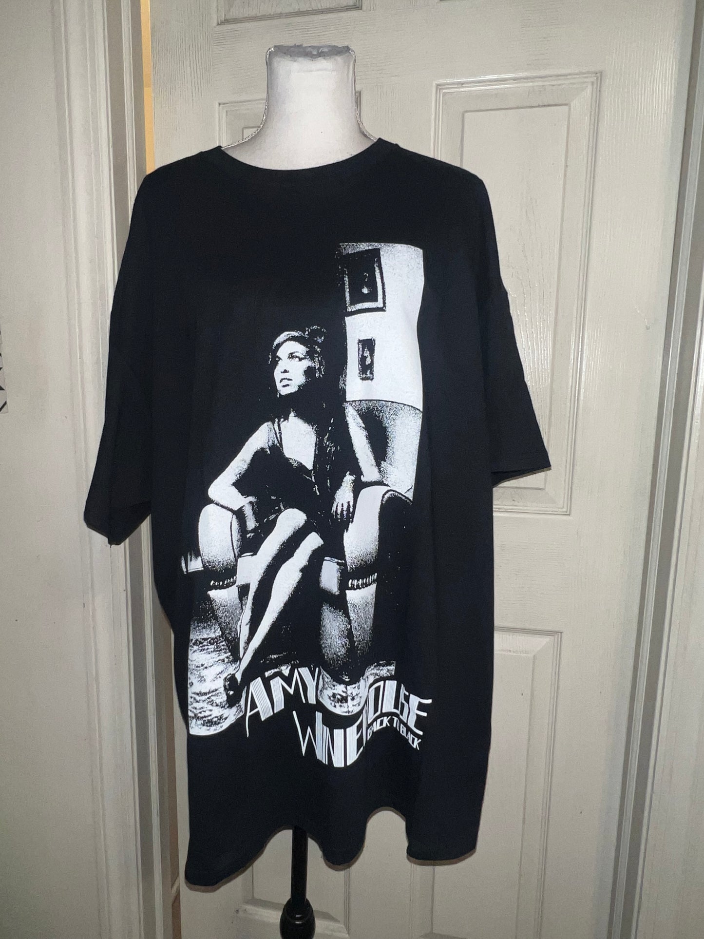 Amy Winehouse Oversized Distressed Tee