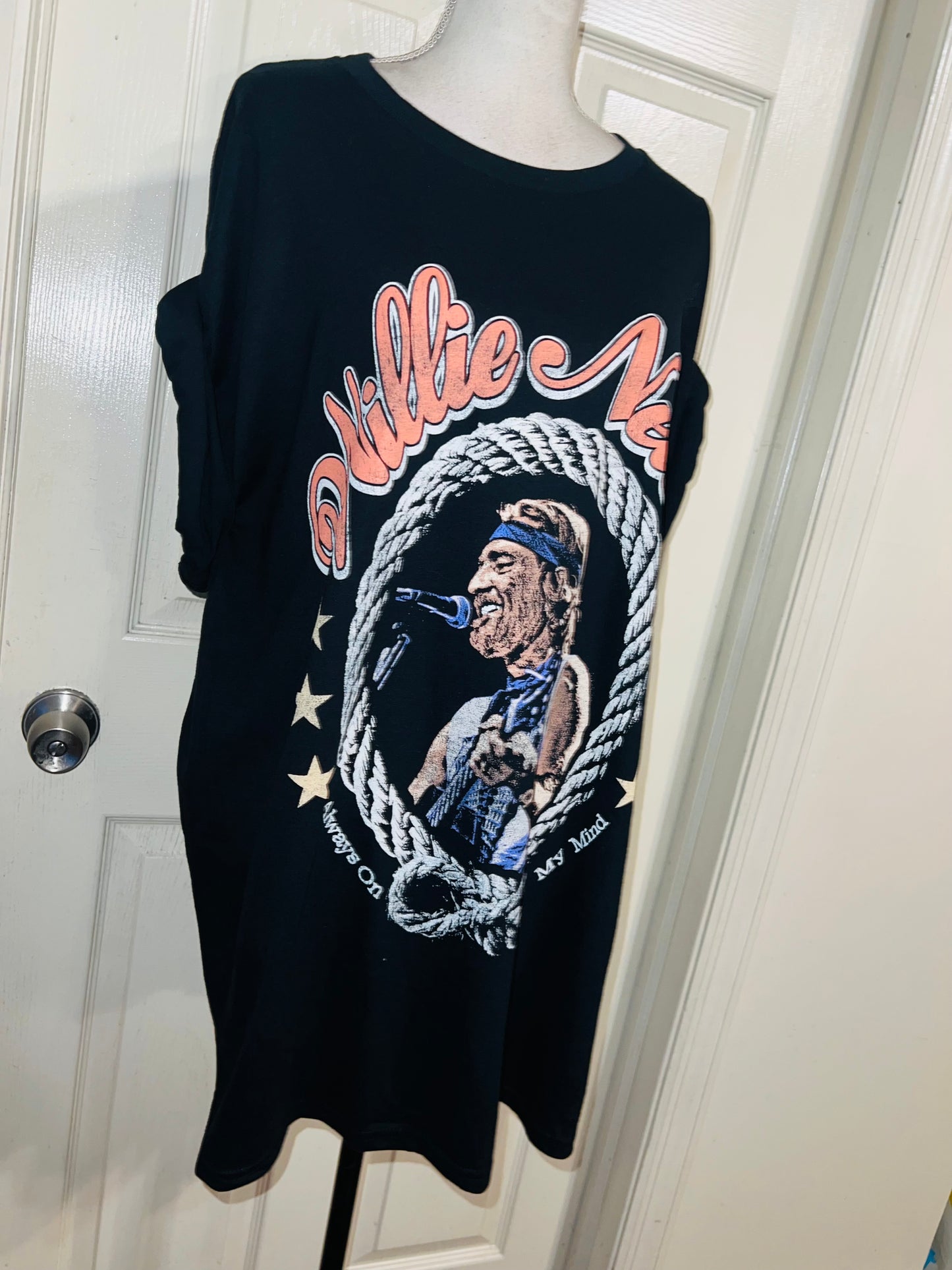 Willie Nelson Oversized Distressed Tee