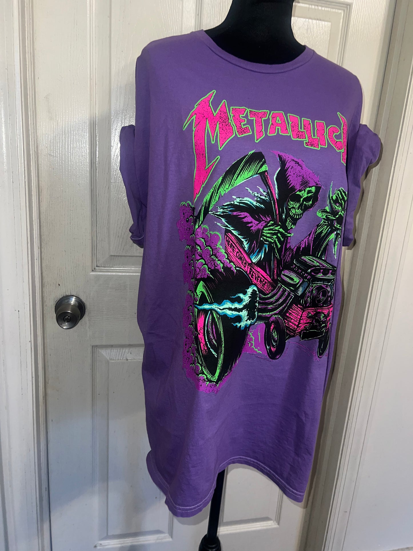Metallica Oversized Distressed Tee