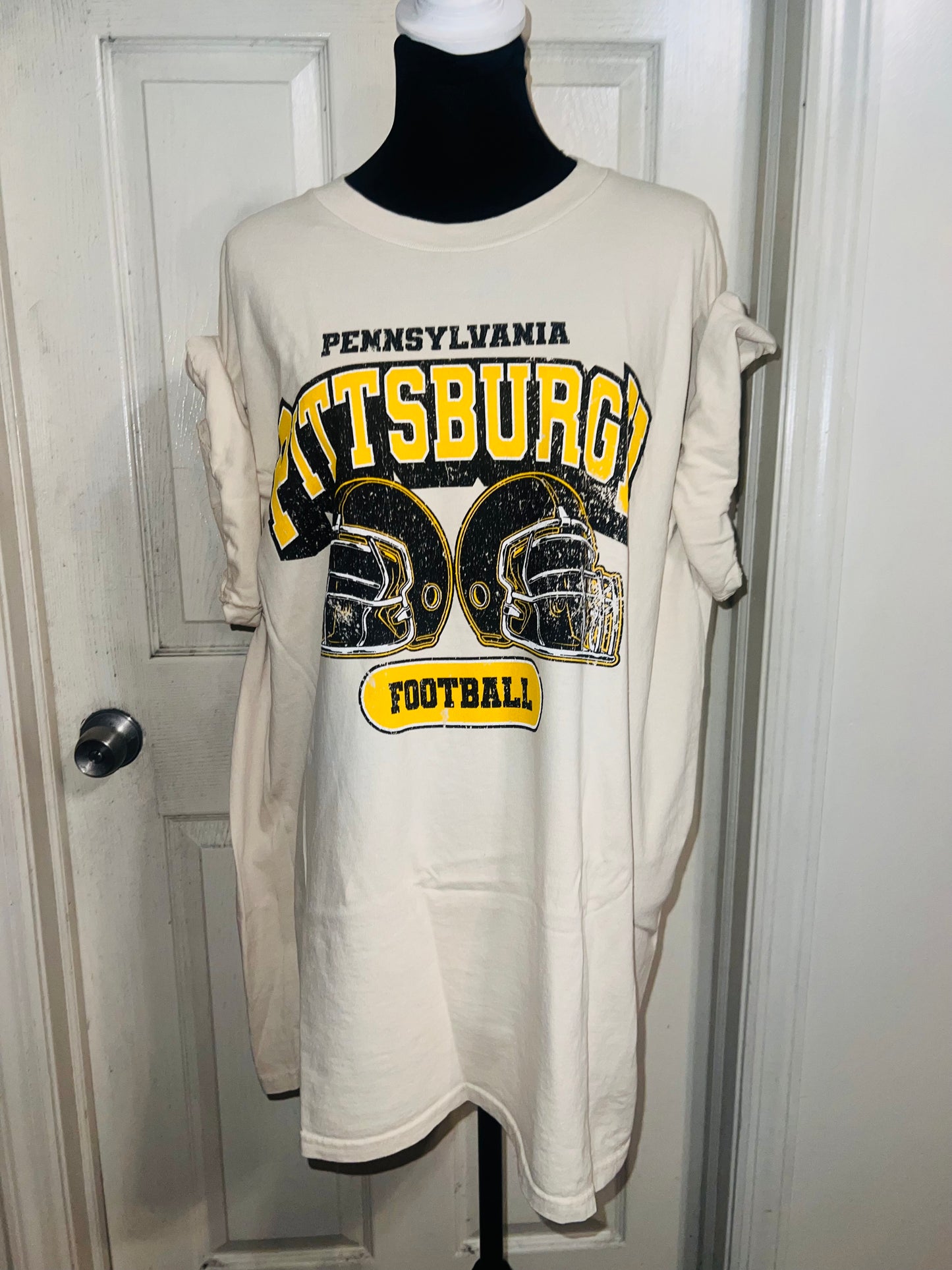 Pittsburgh Steelers Oversized Distressed Tee