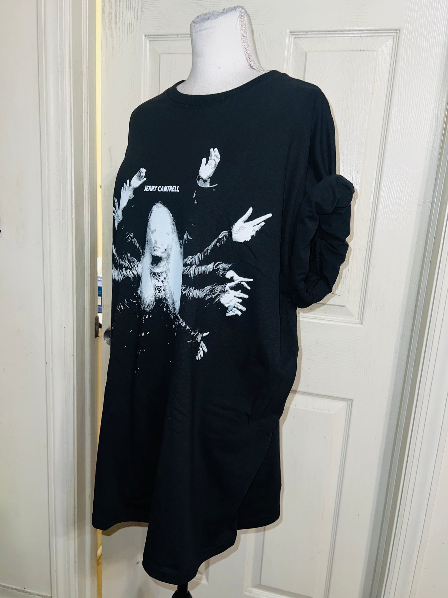 Alice in Chains’ Jerry Cantrell Oversized Distressed Tee