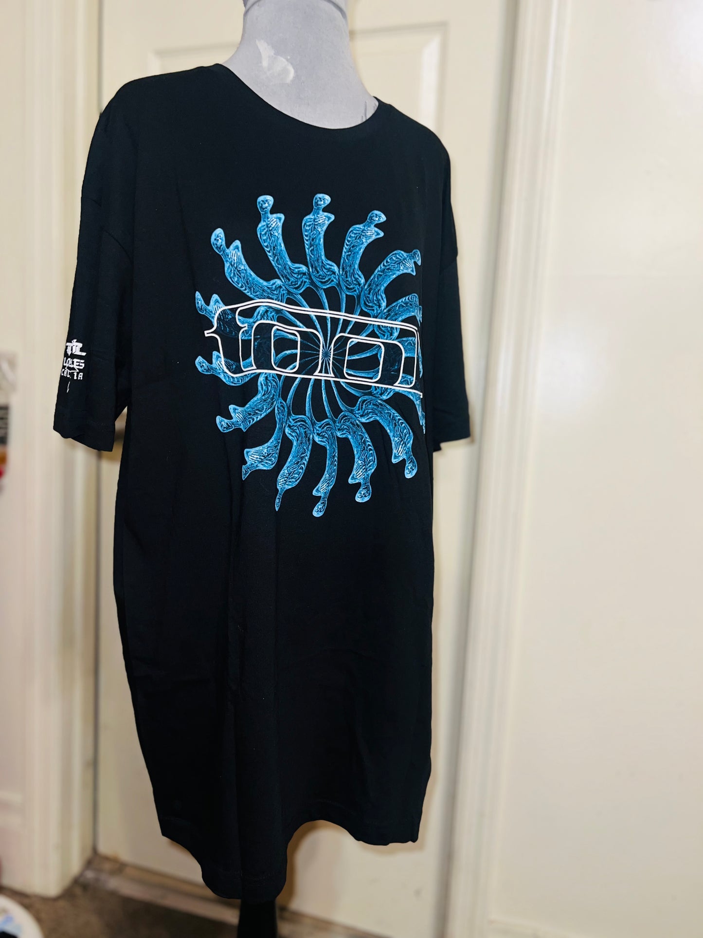 Tool Oversized Distressed Tee