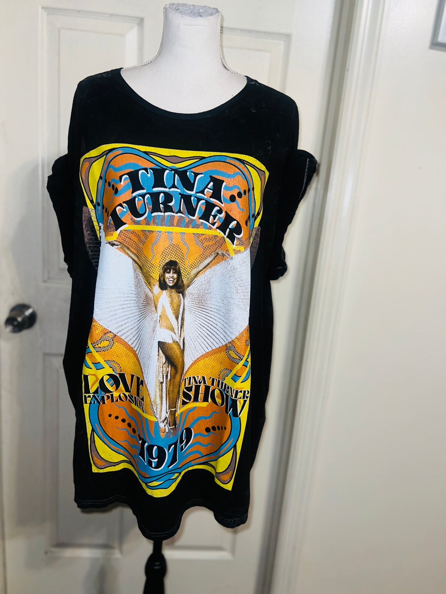 Tina Turner Oversized Distressed Tee