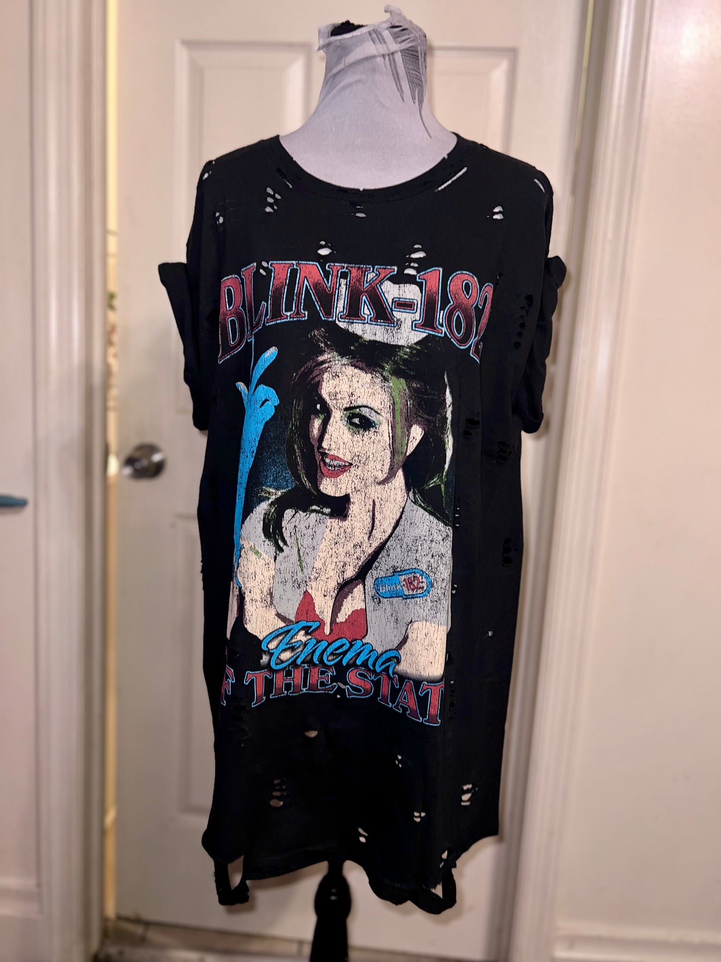 Blink 182 Oversized Distressed Tee