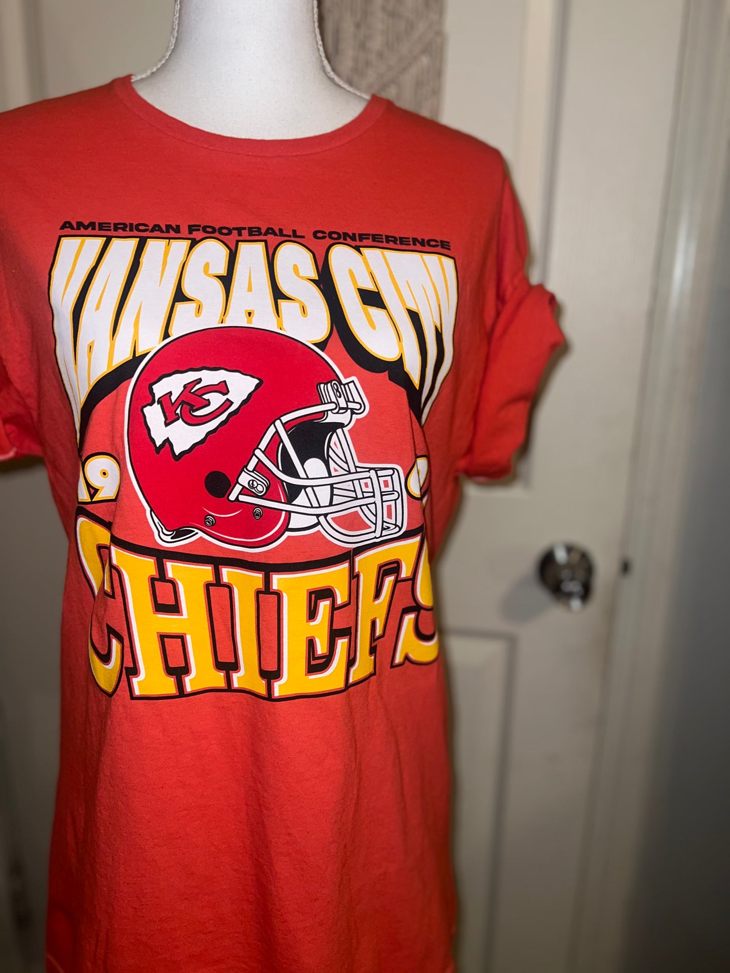 Kansas City Chiefs Oversized Distressed T-Shirt