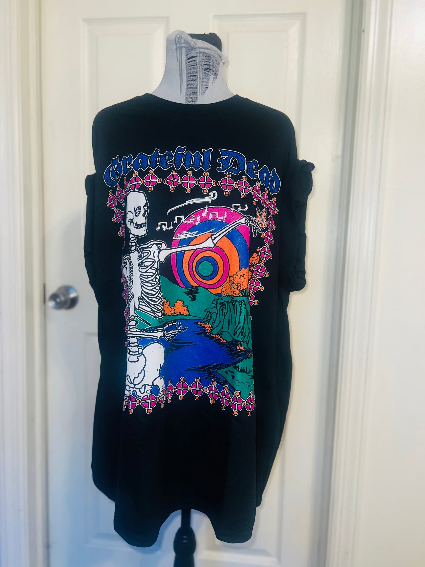 Grateful Dead Oversized Distressed Tee