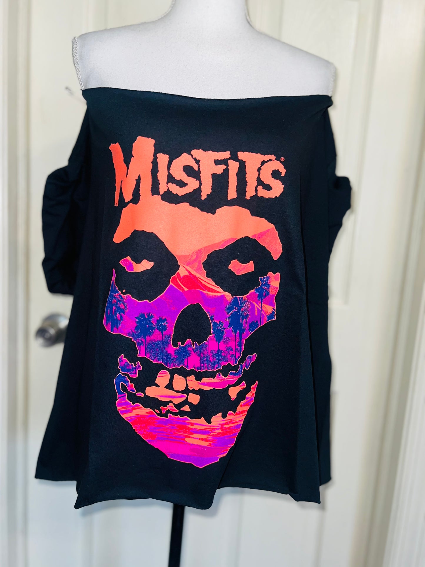 Misfits Oversized Off The Shoulder Distressed Tee