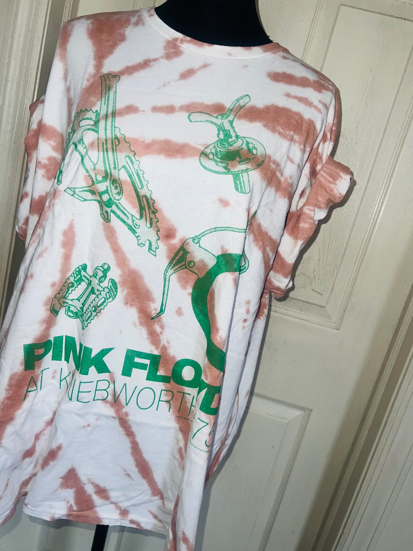 Pink Floyd Oversized Distressed Tee