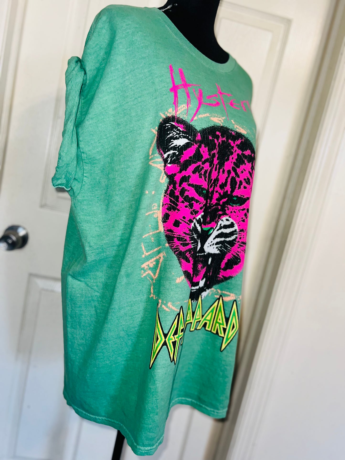 Def Leppard Oversized Distressed Tee