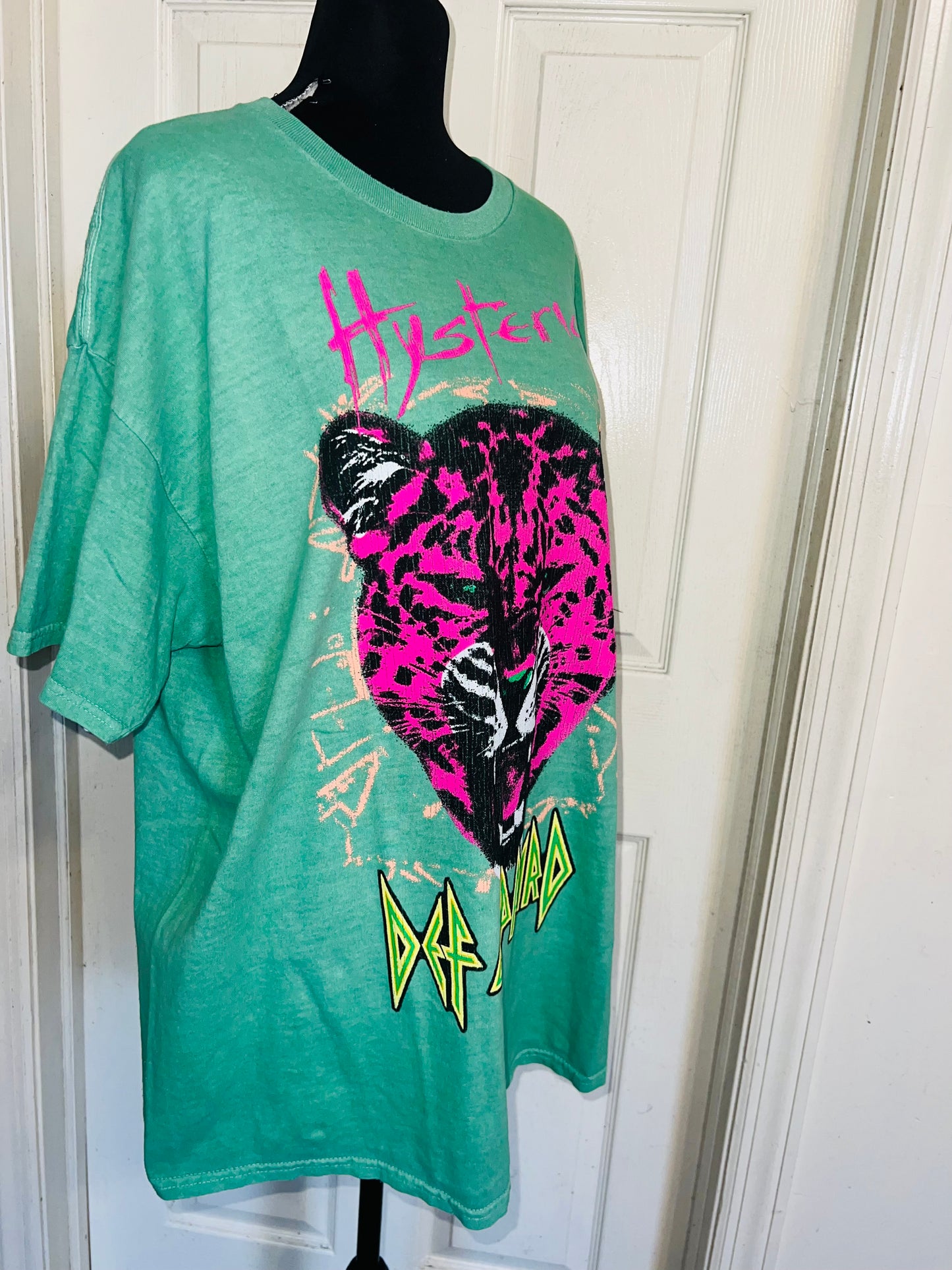 Def Leppard Oversized Distressed Tee