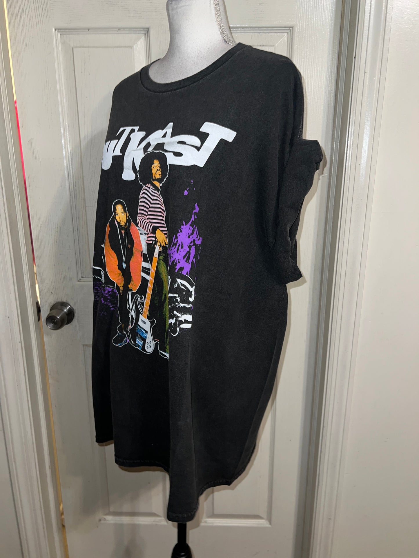 Outkast Oversized Distressed Tee
