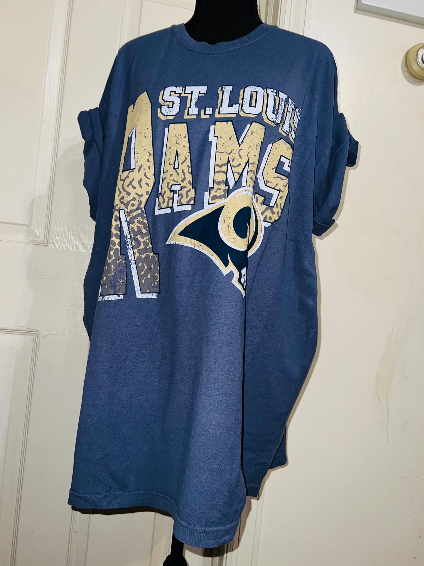 St. Louis Rams Oversized Distressed Tee