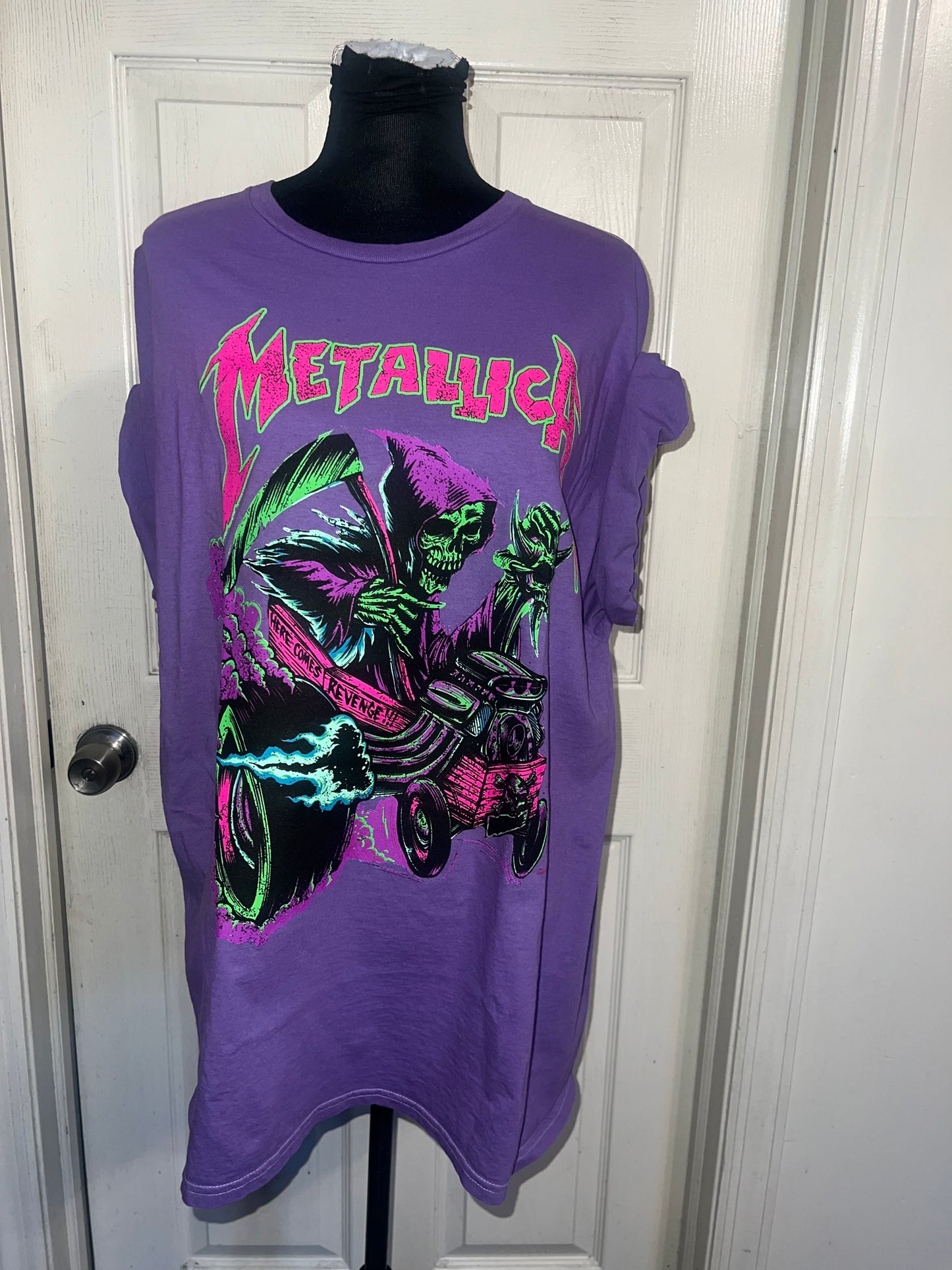 Metallica Oversized Distressed Tee