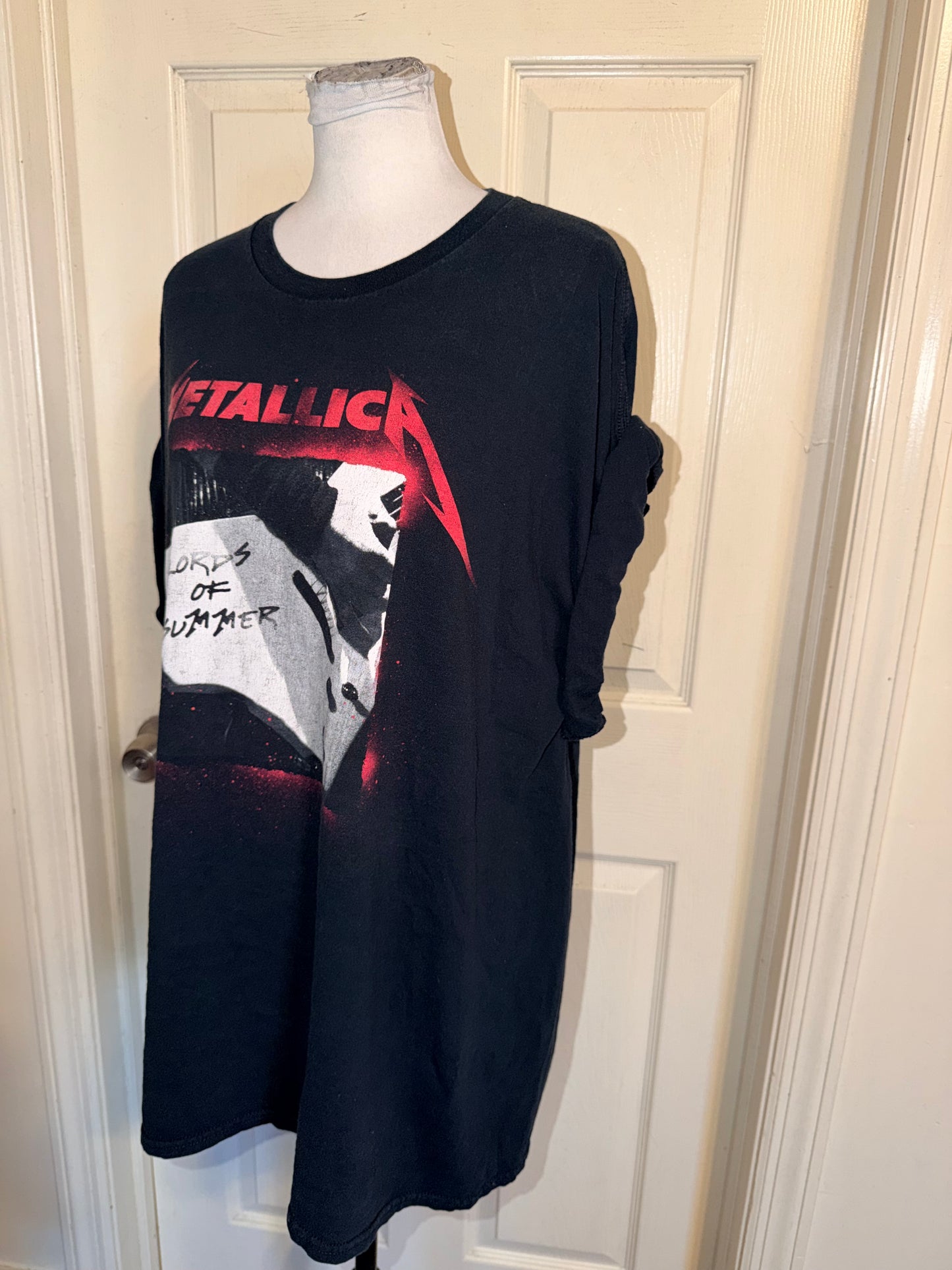 Metallica Oversized Distressed Tee