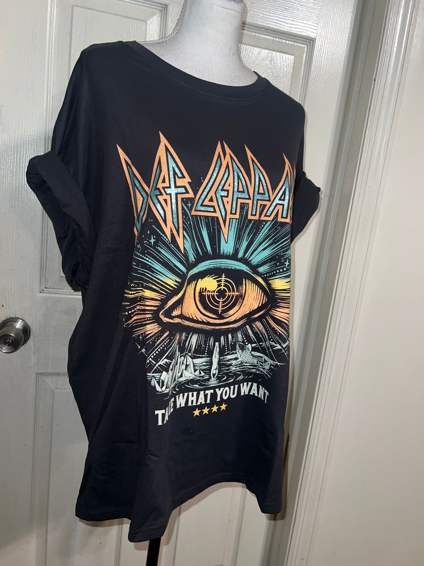 Def Leppard Oversized Distressed Tee