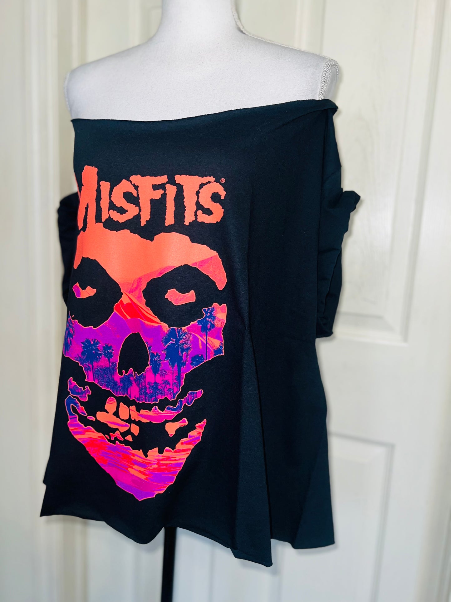 Misfits Oversized Off The Shoulder Distressed Tee