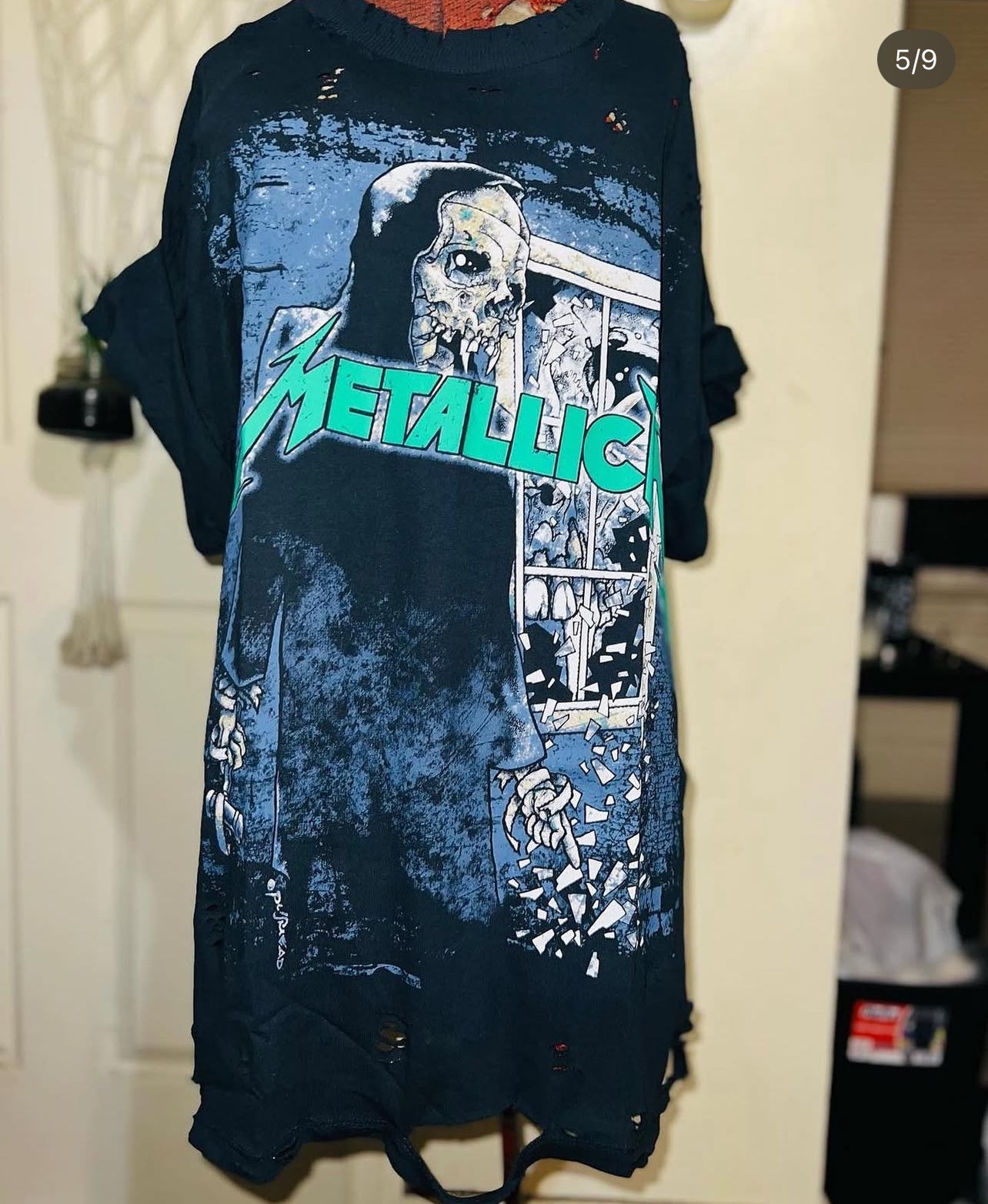 Metallica Oversized Distressed Tee