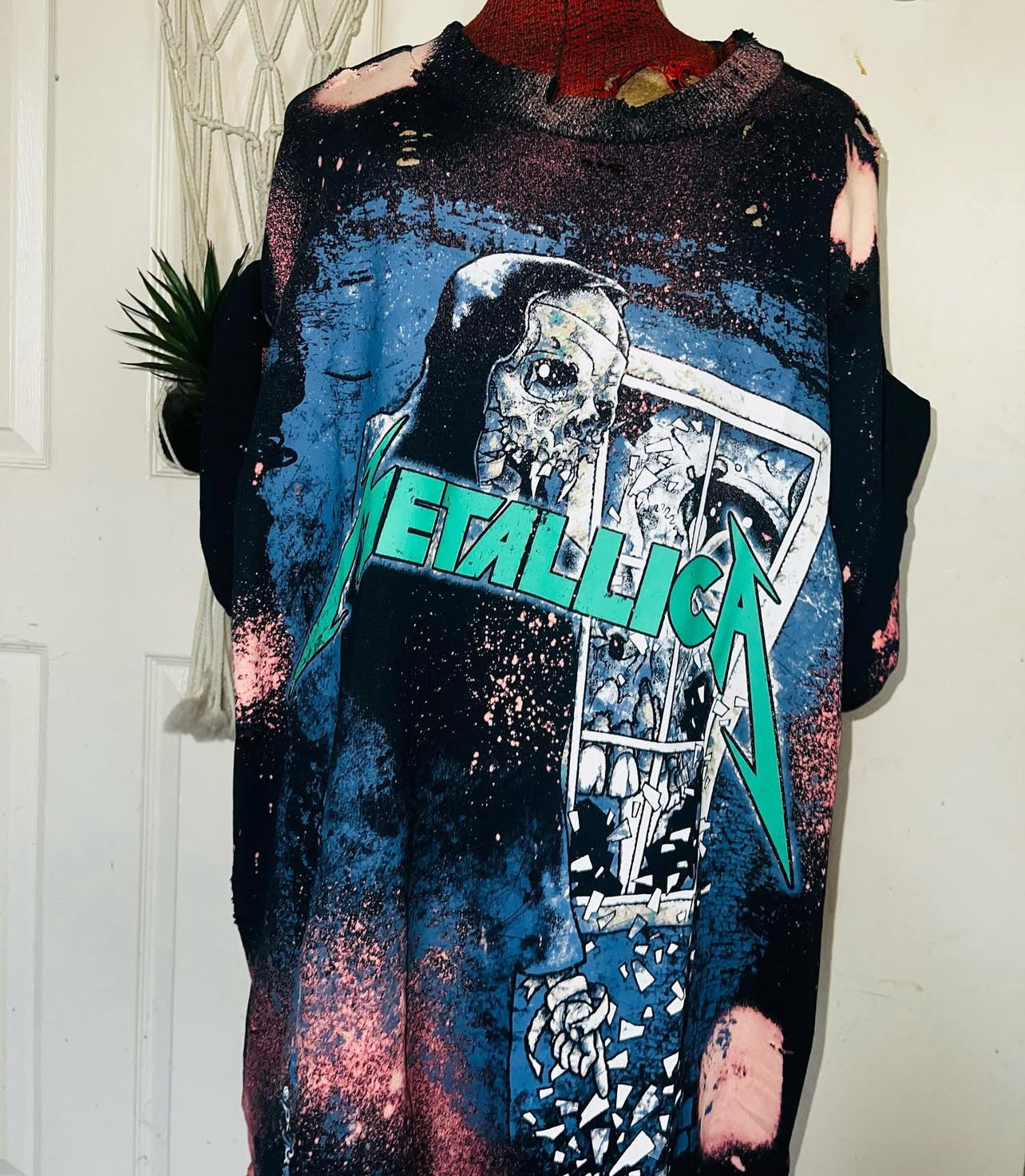 Metallica Oversized Distressed Tee