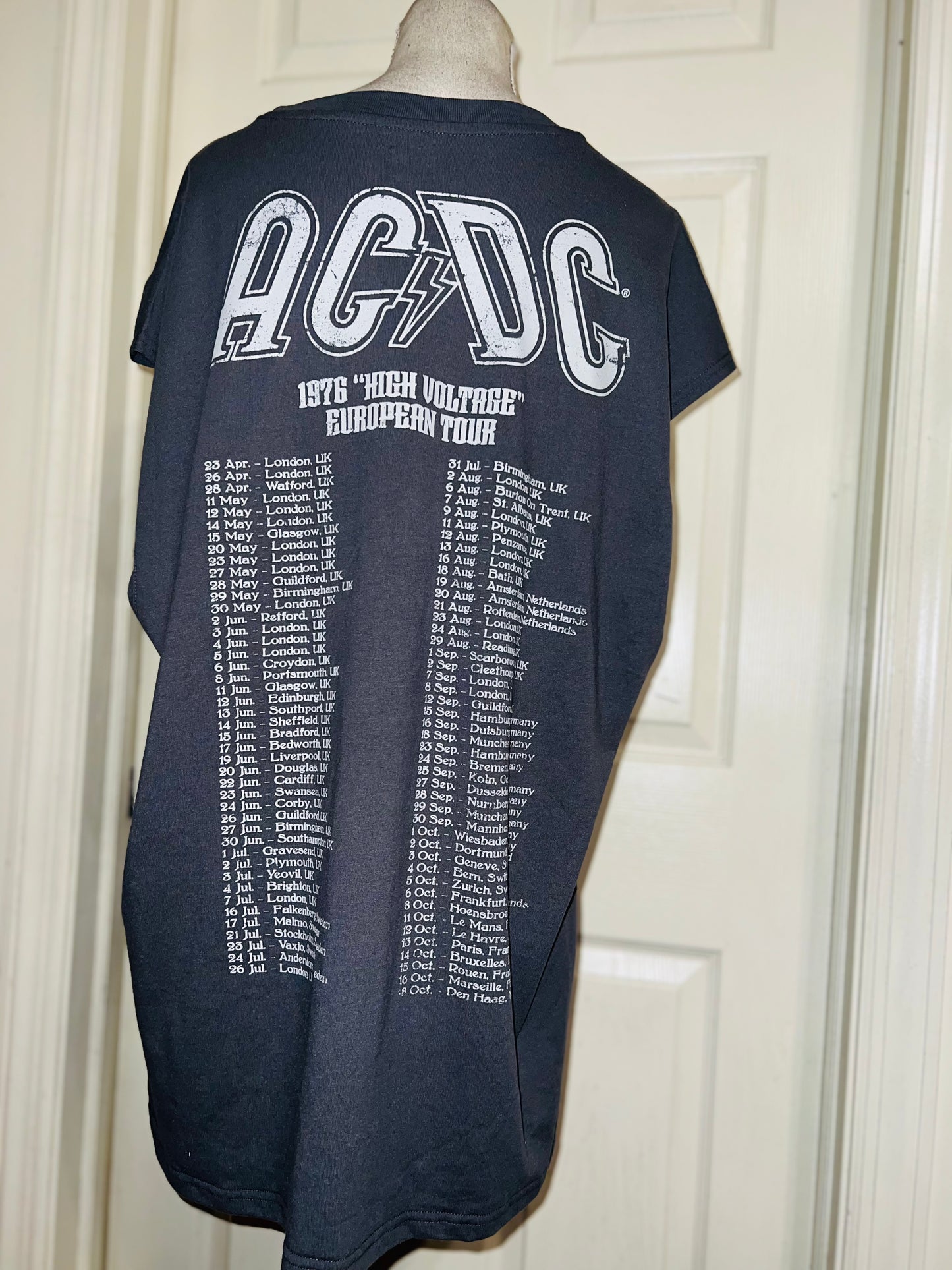 AC/DV Double Sided Oversized Distressed Tank