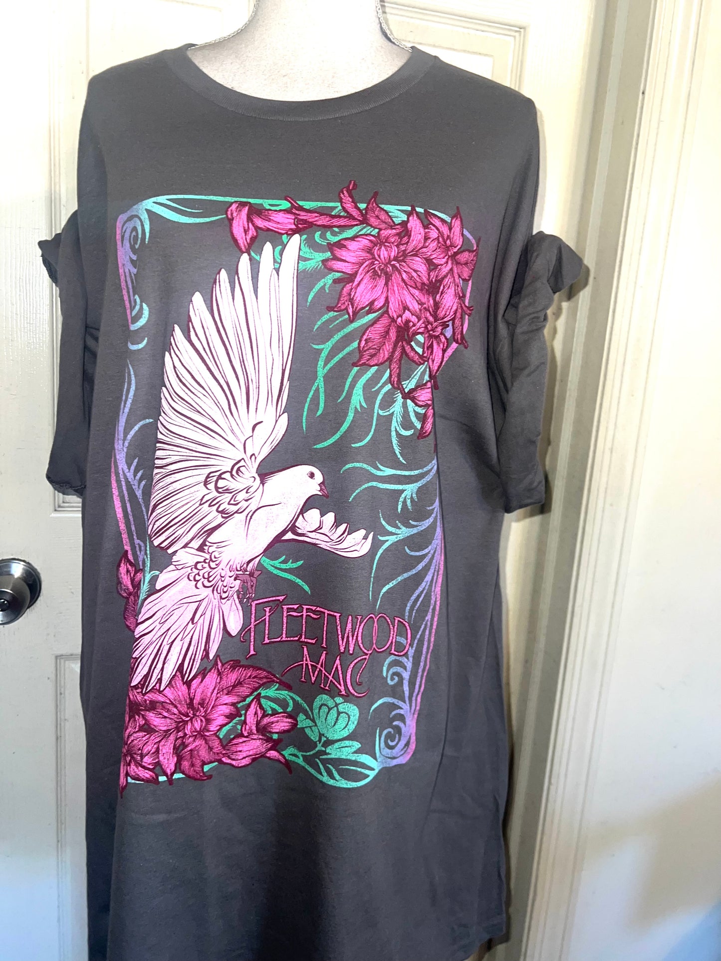 Fleetwood Mac Oversized Distressed Tee