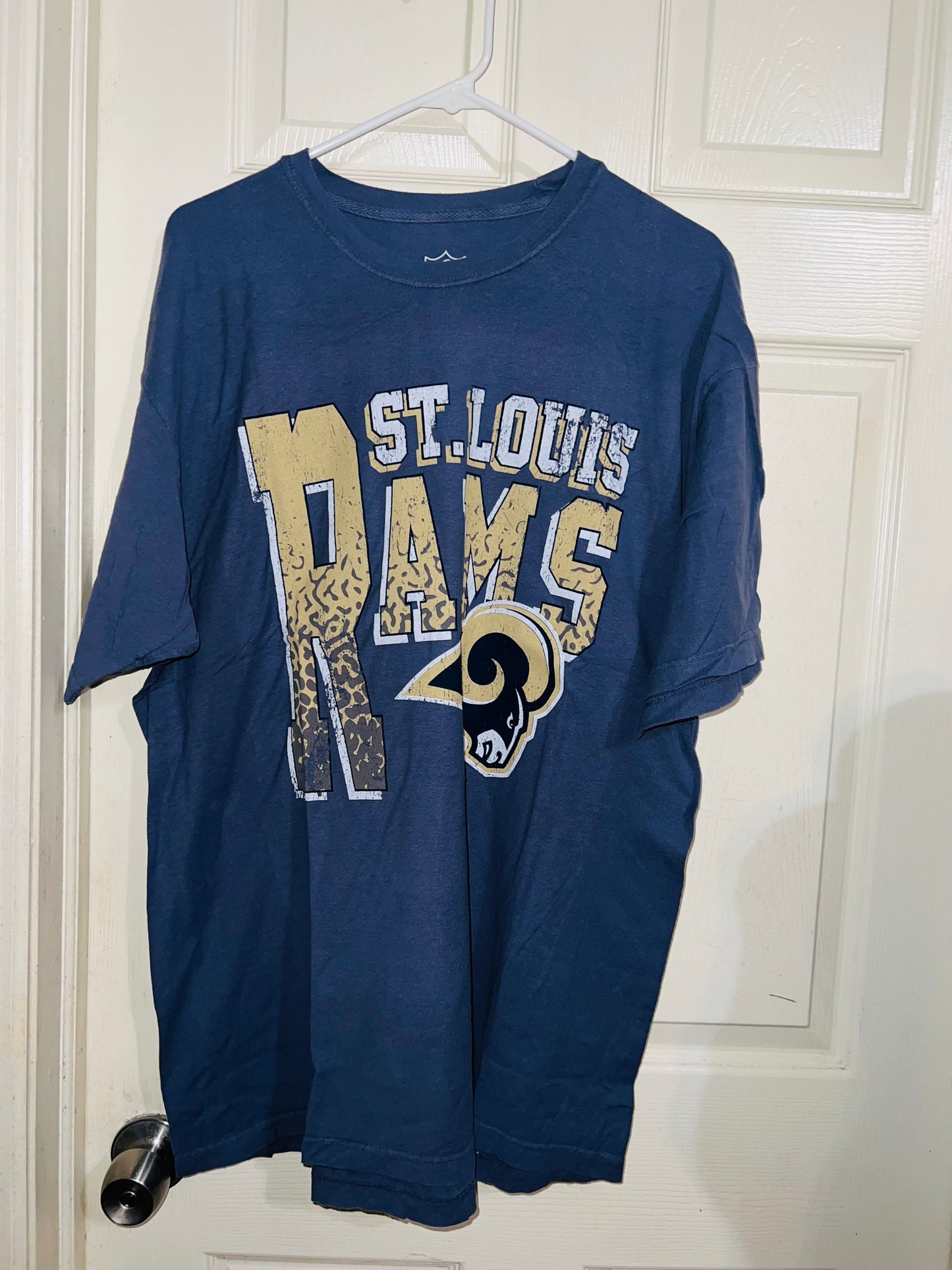 St. Louis Rams Oversized Distressed Tee