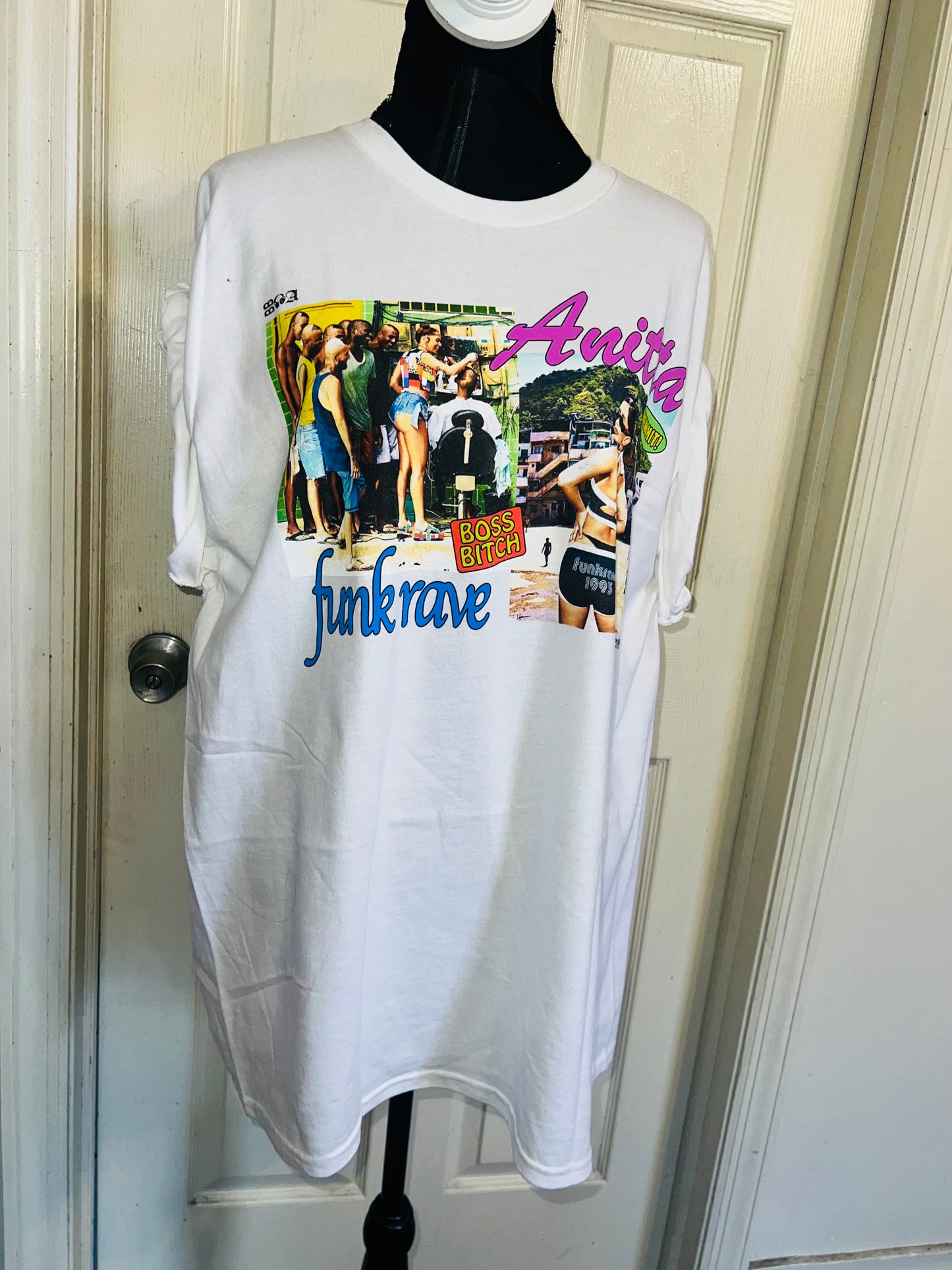 Anitta Oversized Distressed Tee