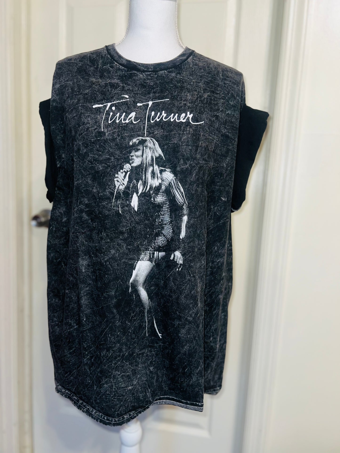 Tina Turner Oversized Distressed Tee